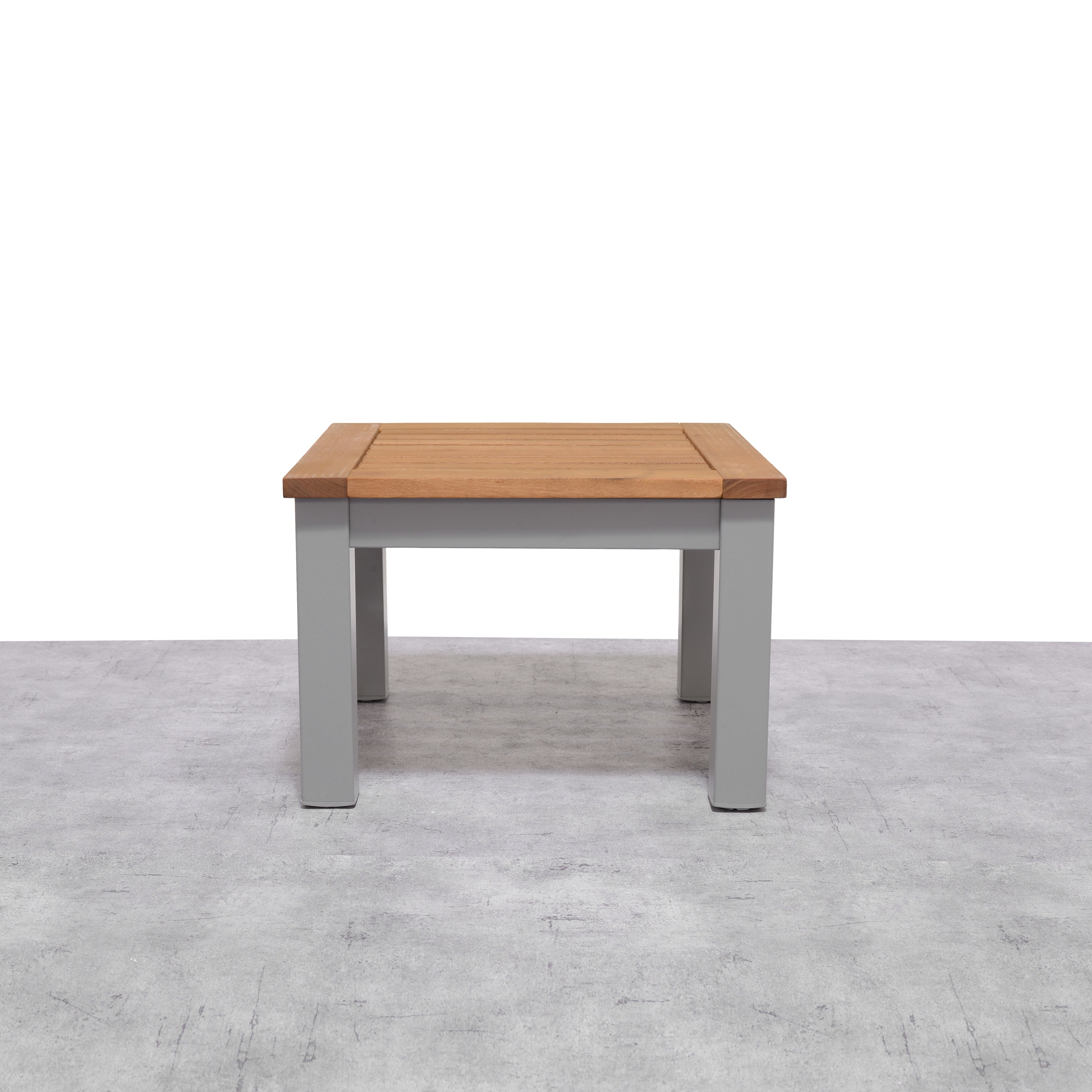 Barcelona-Tamarin square table