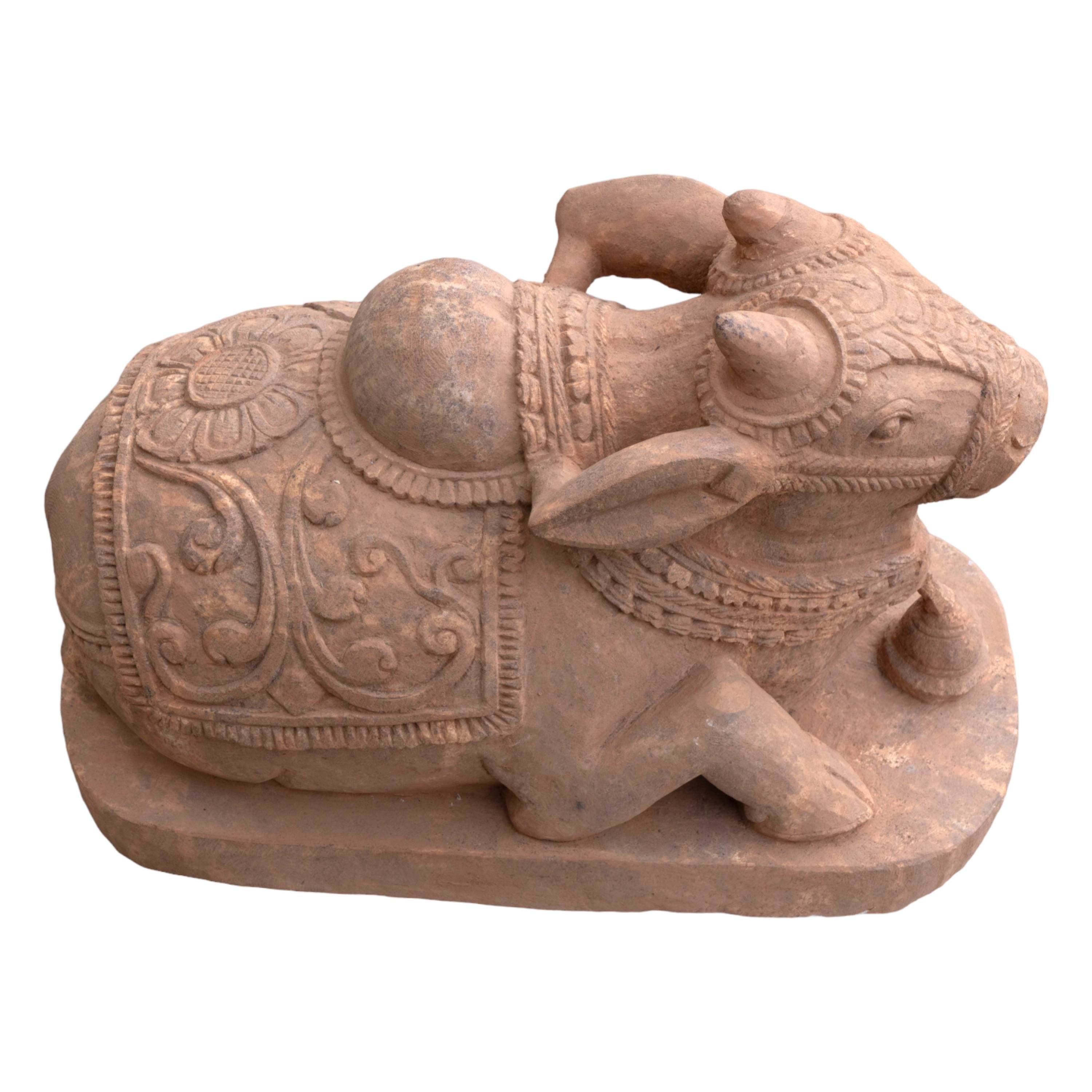 Nandi Statue