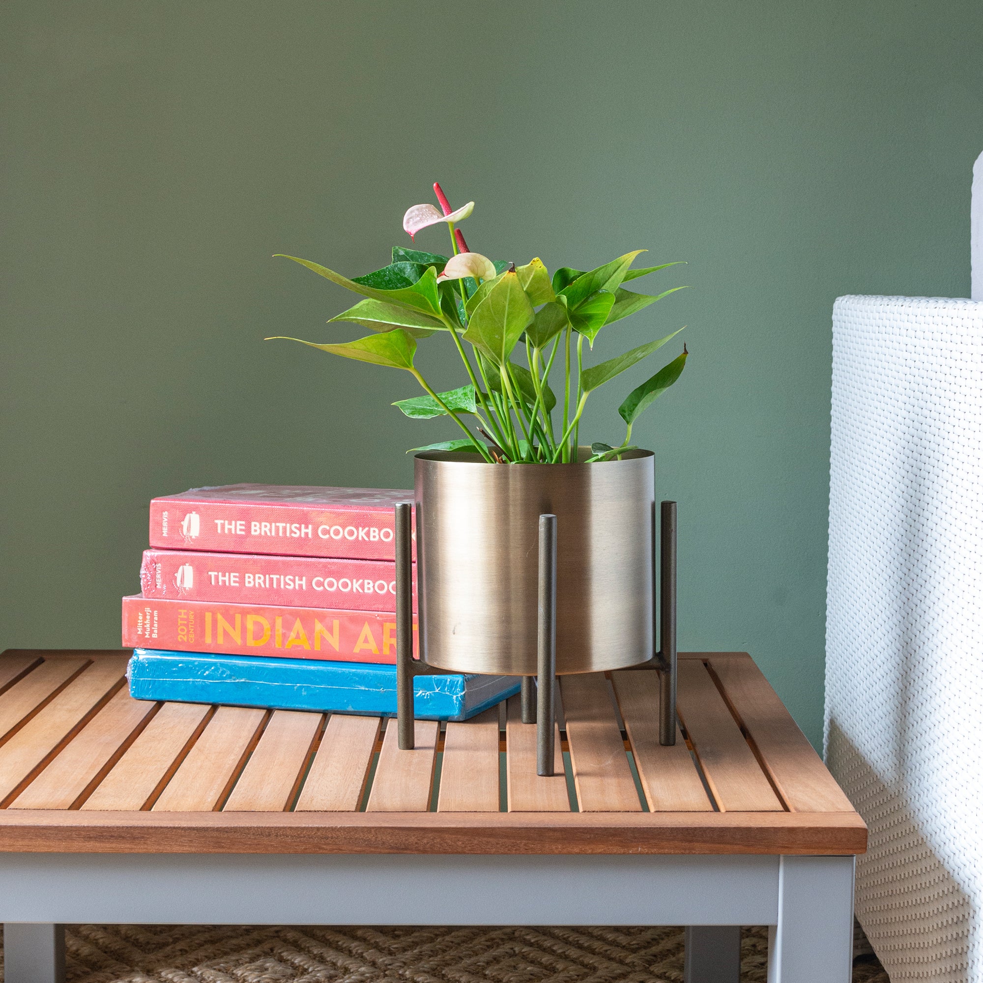 Gold Planter with stand