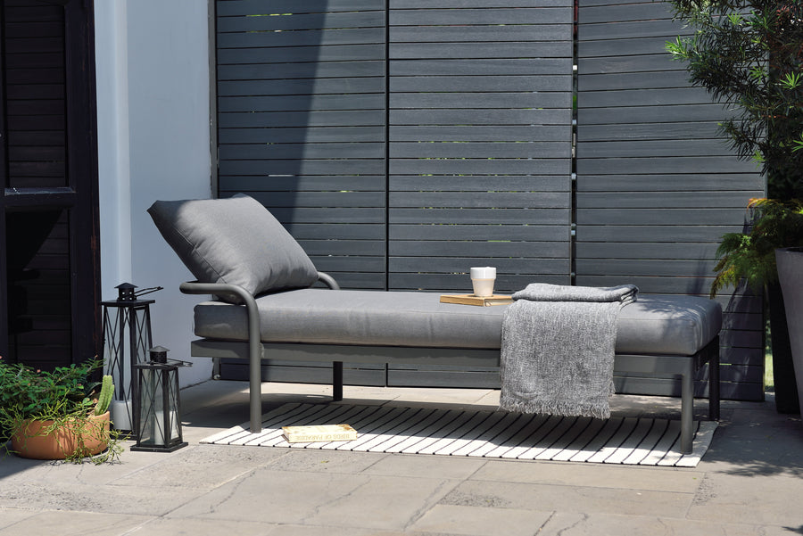 Jean lounger daybed