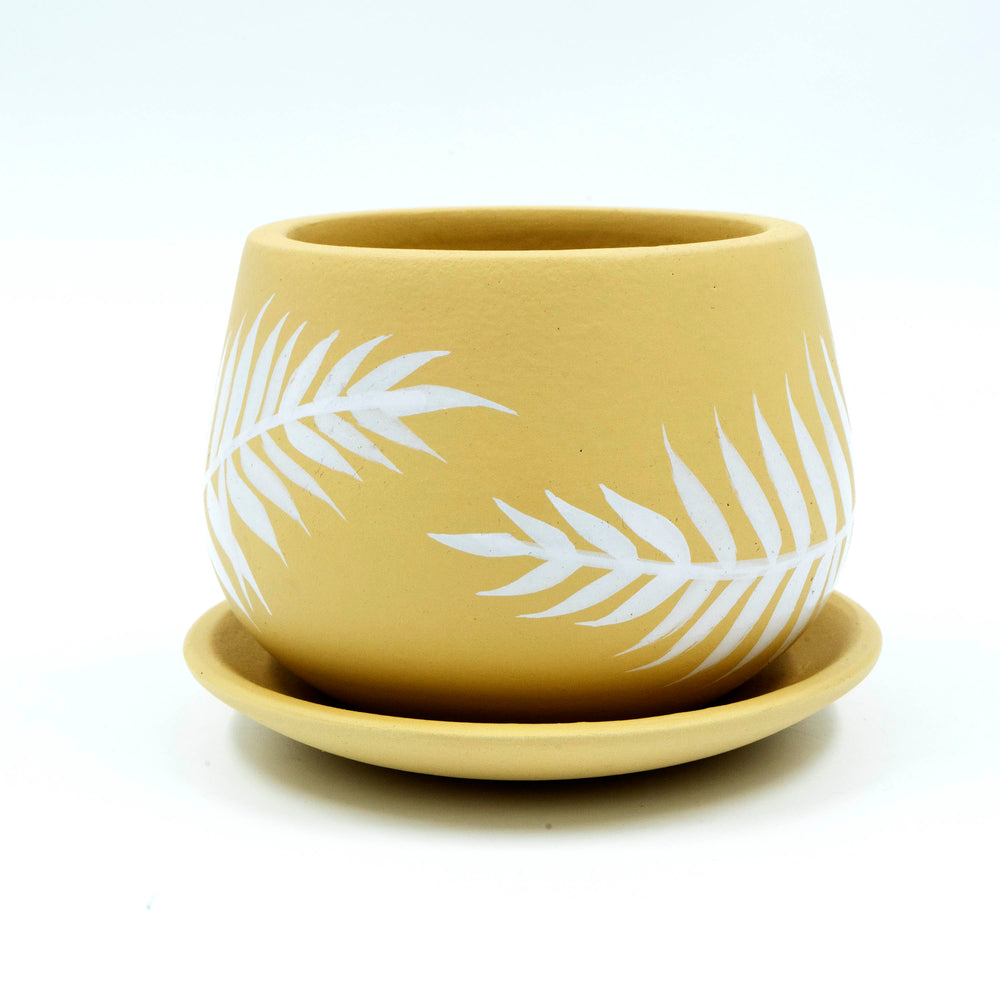 Terracotta Planter Motif With Plate