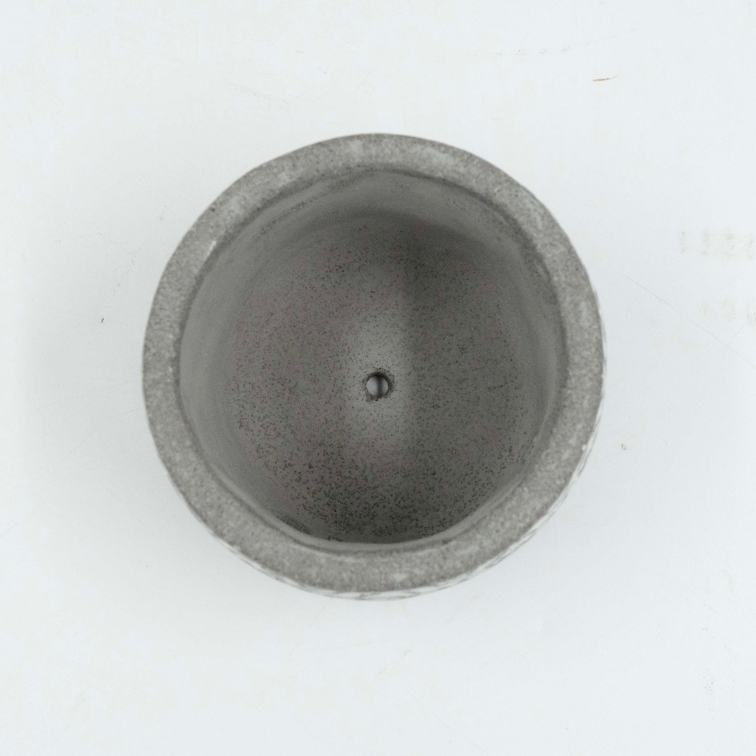 Flower Embossed Planter with Drainage Plate