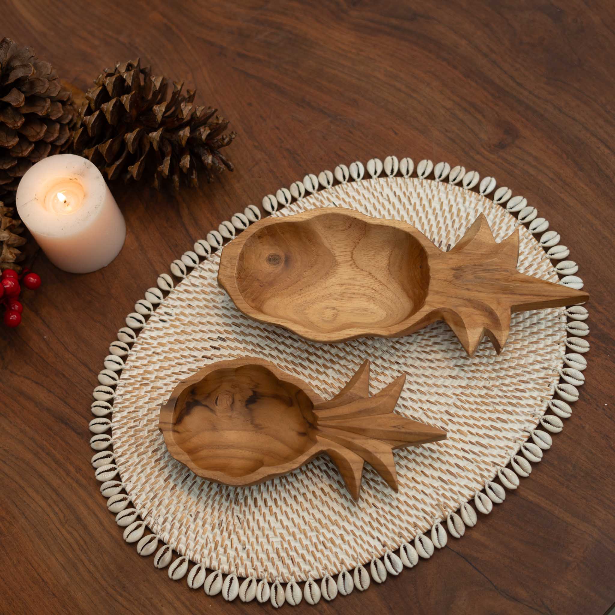 Yarah Teak Wood Pineapple Plate