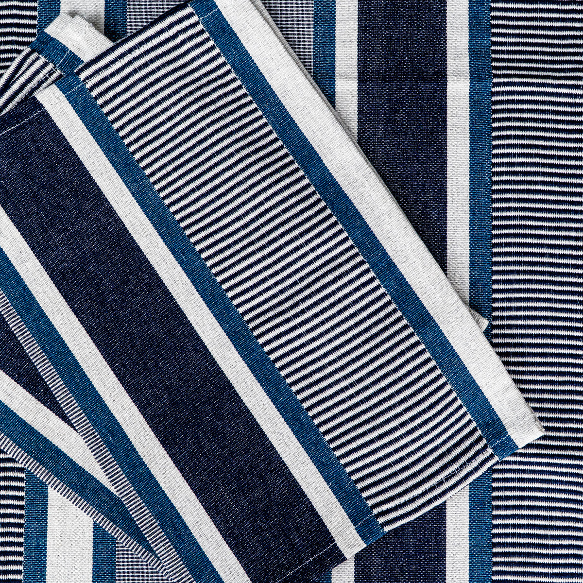 SET OF 2 STRIPS PLACEMAT