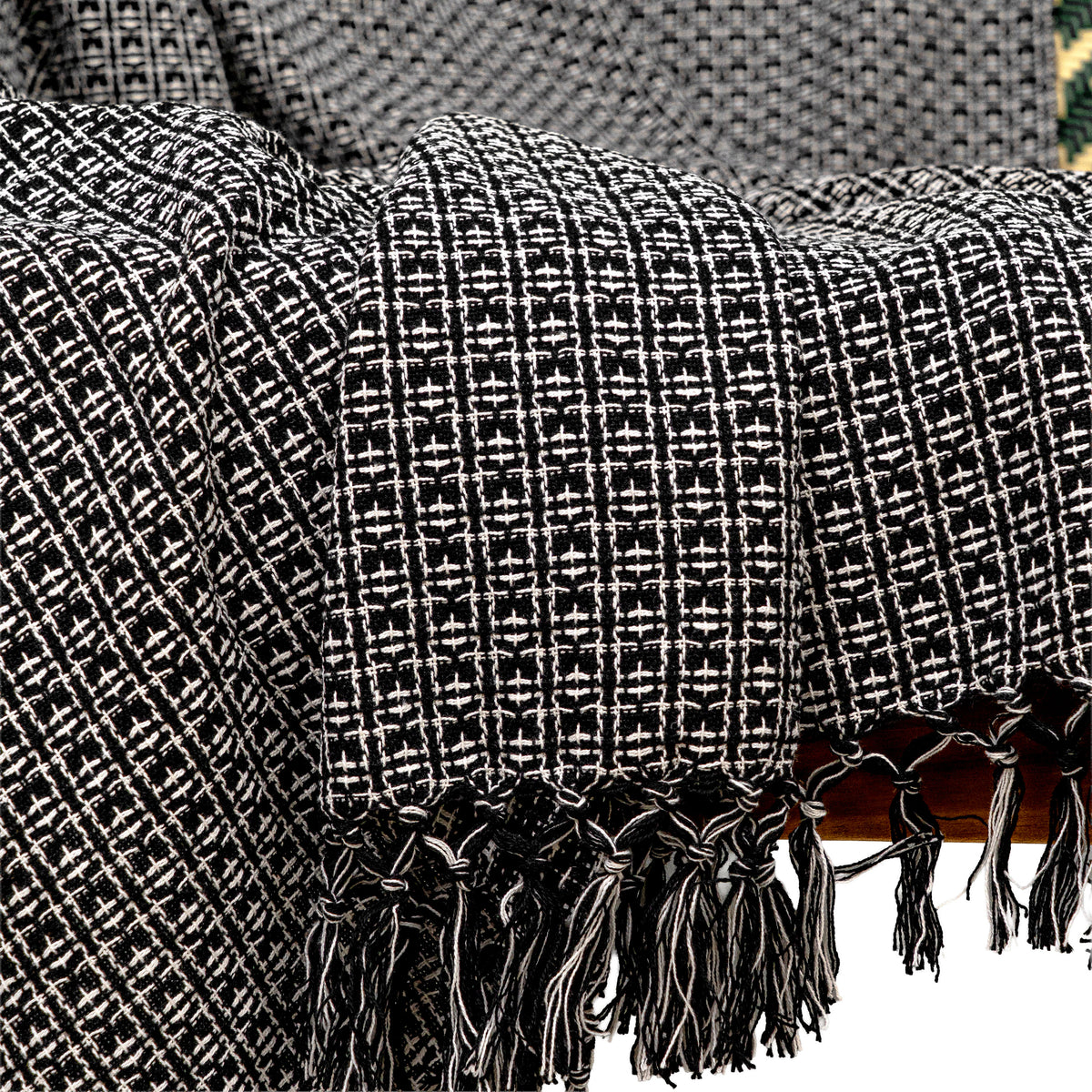 TWEED THROWS