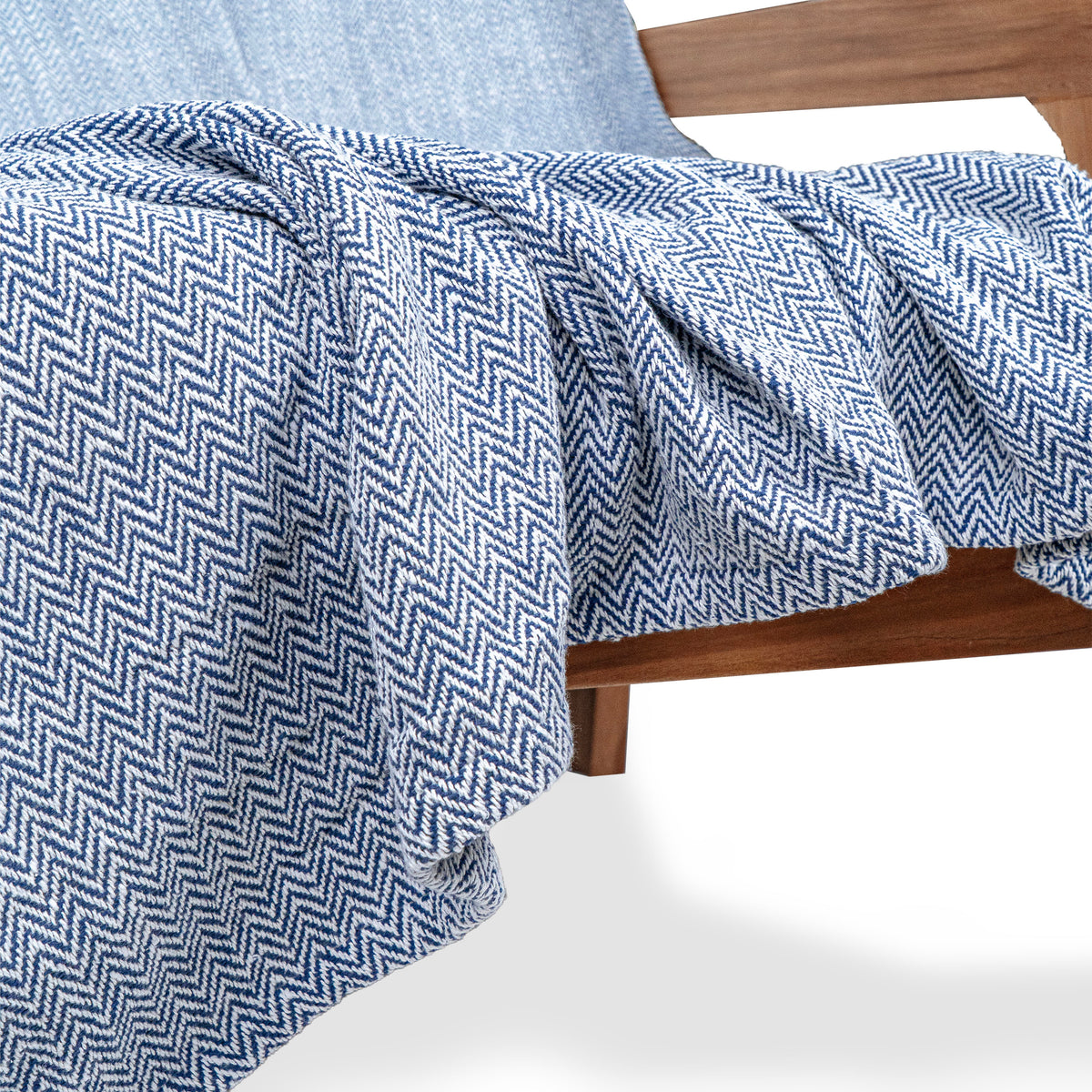 COLOR BLOCK THROWS