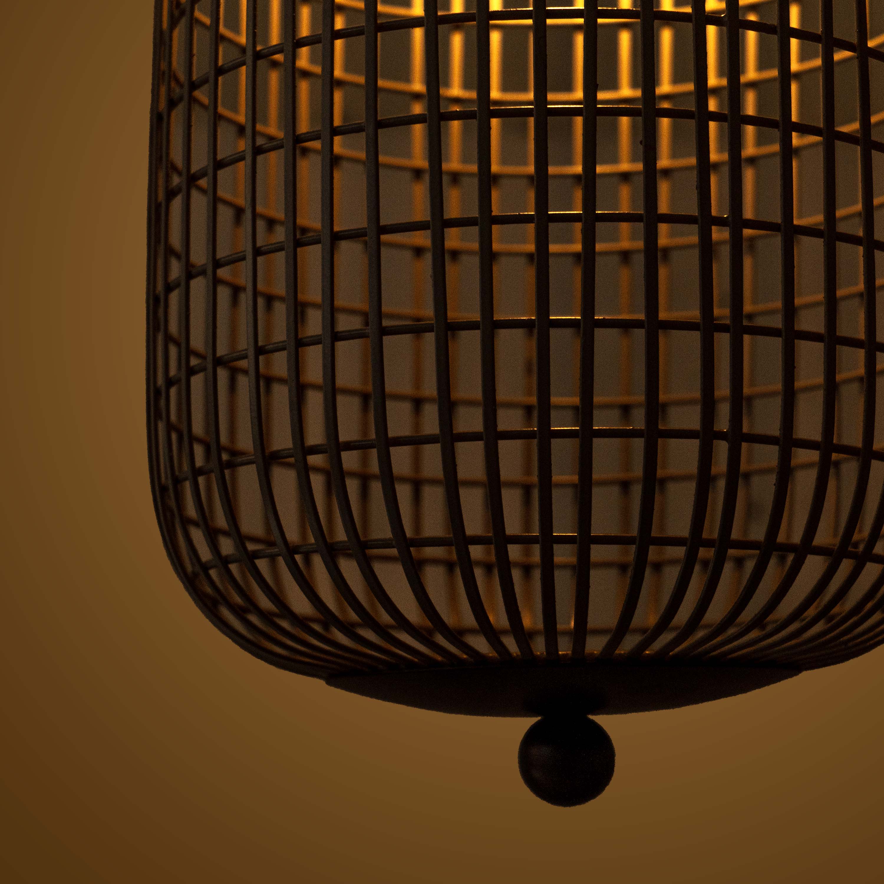 Cylindrical Mesh Pendant Light