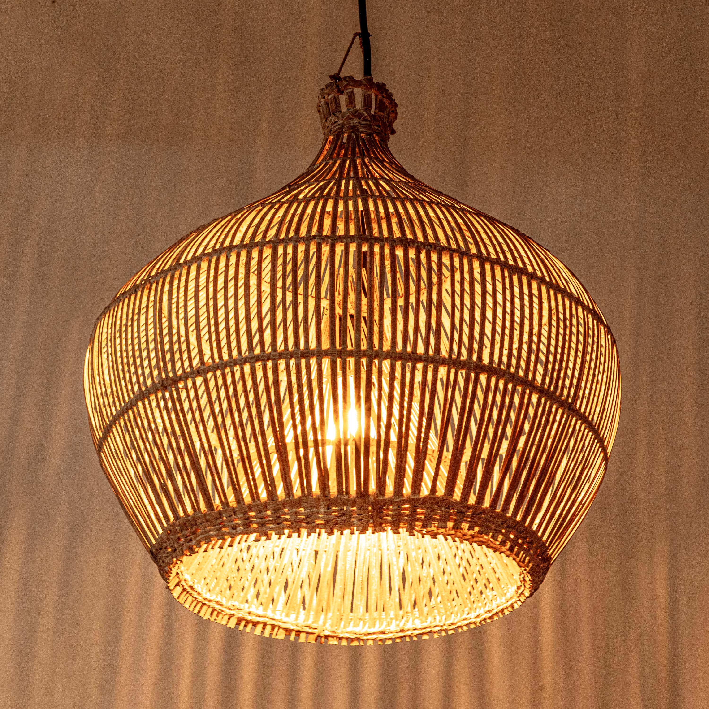 BIBU DOME HANGING LAMP