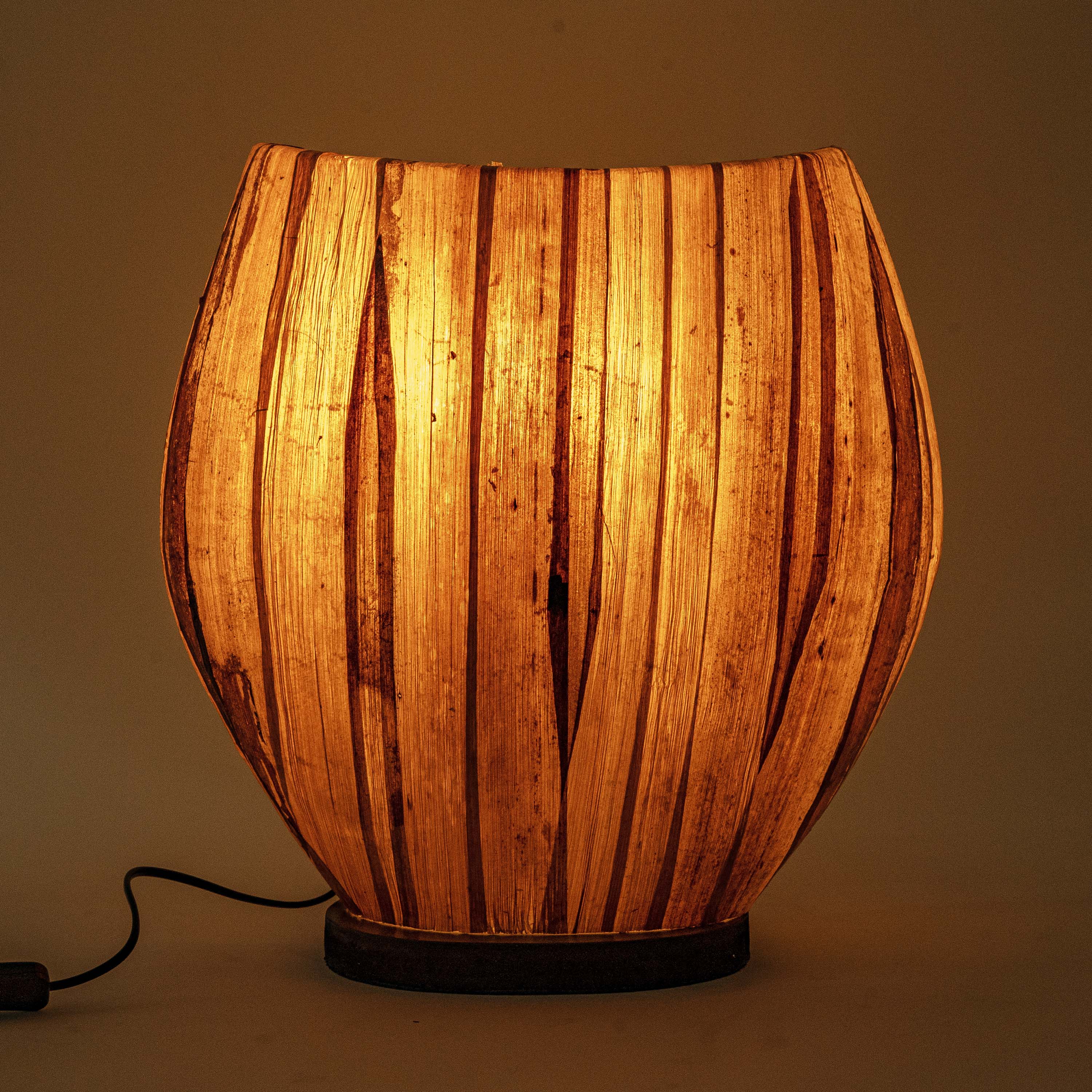 SQUASH TABLE LAMP