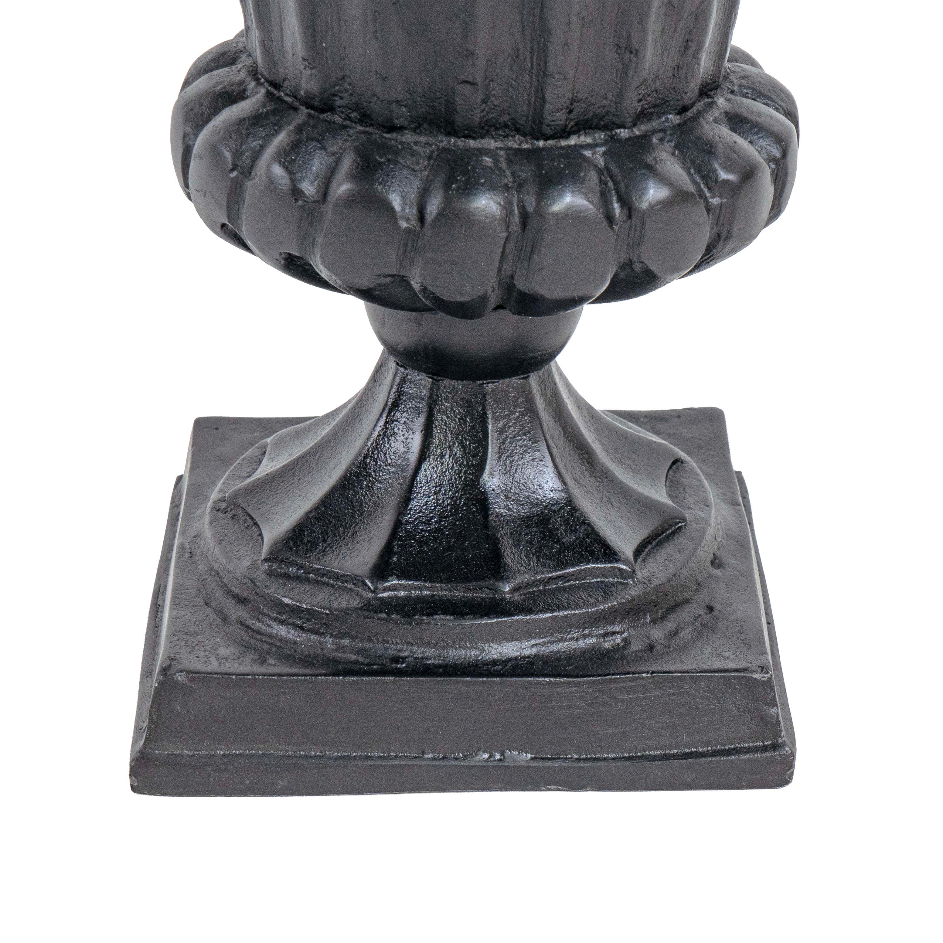 Carbon planter