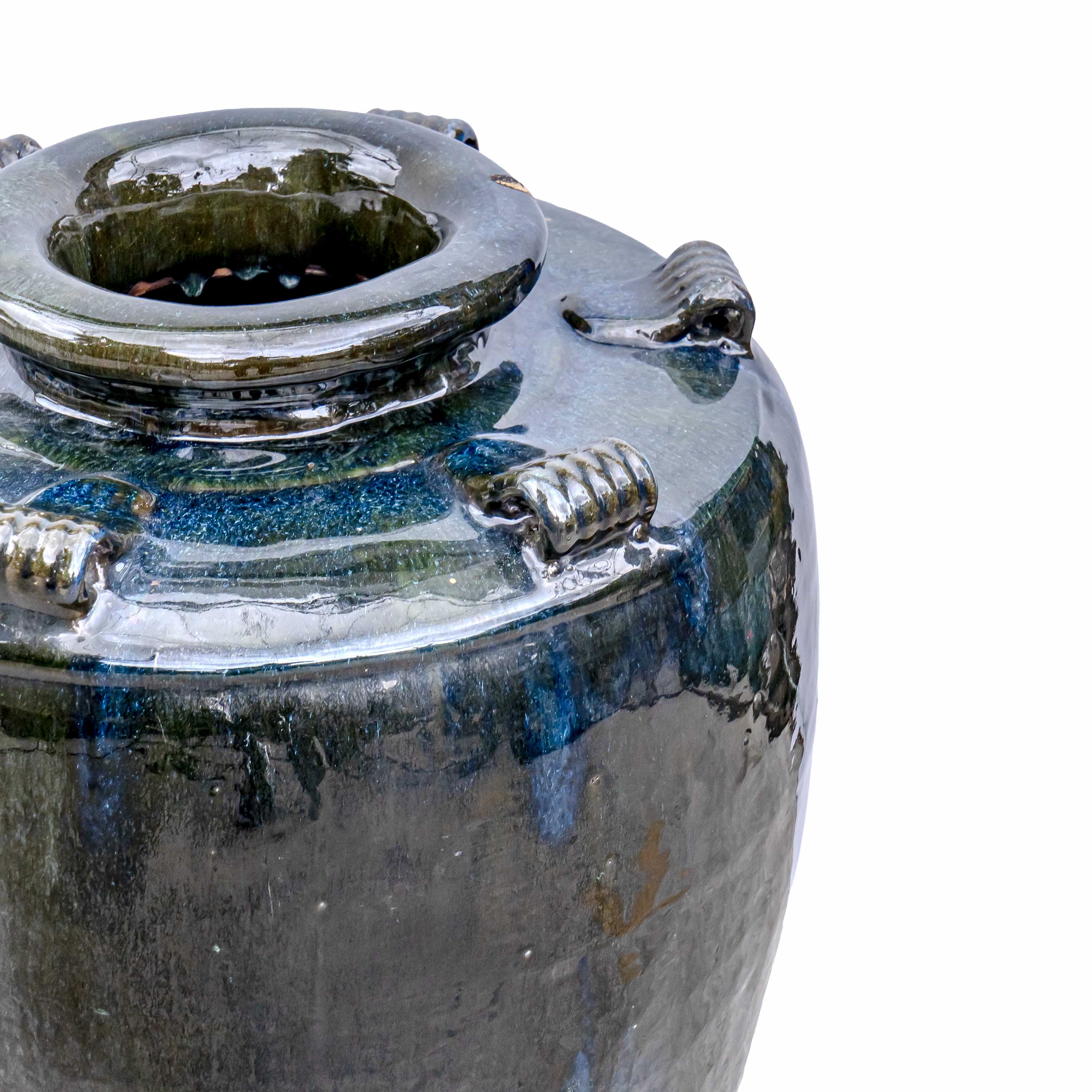 DYNASTY URN