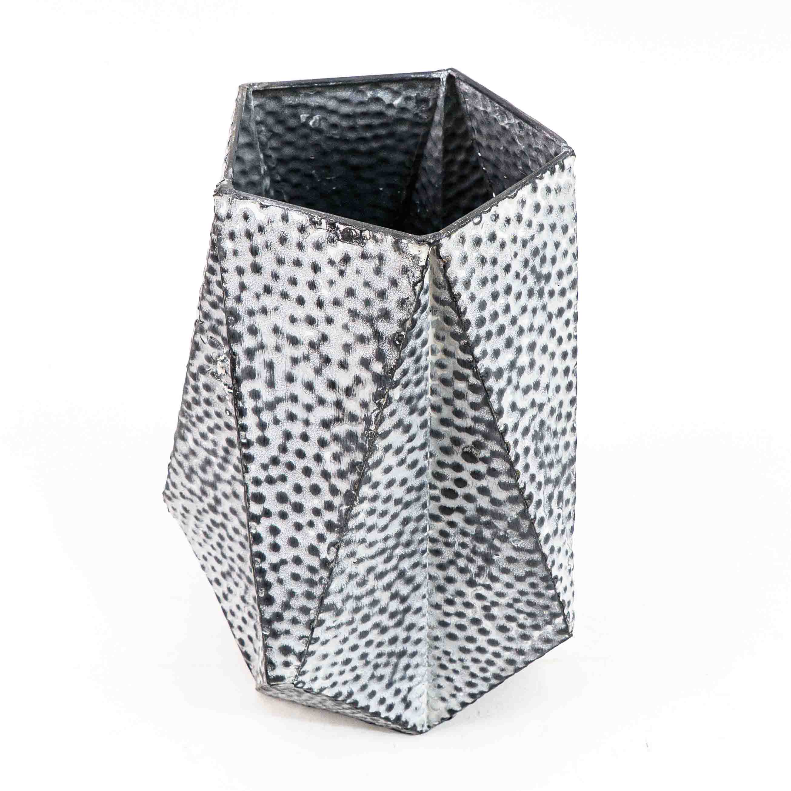 Willa Metal Planter