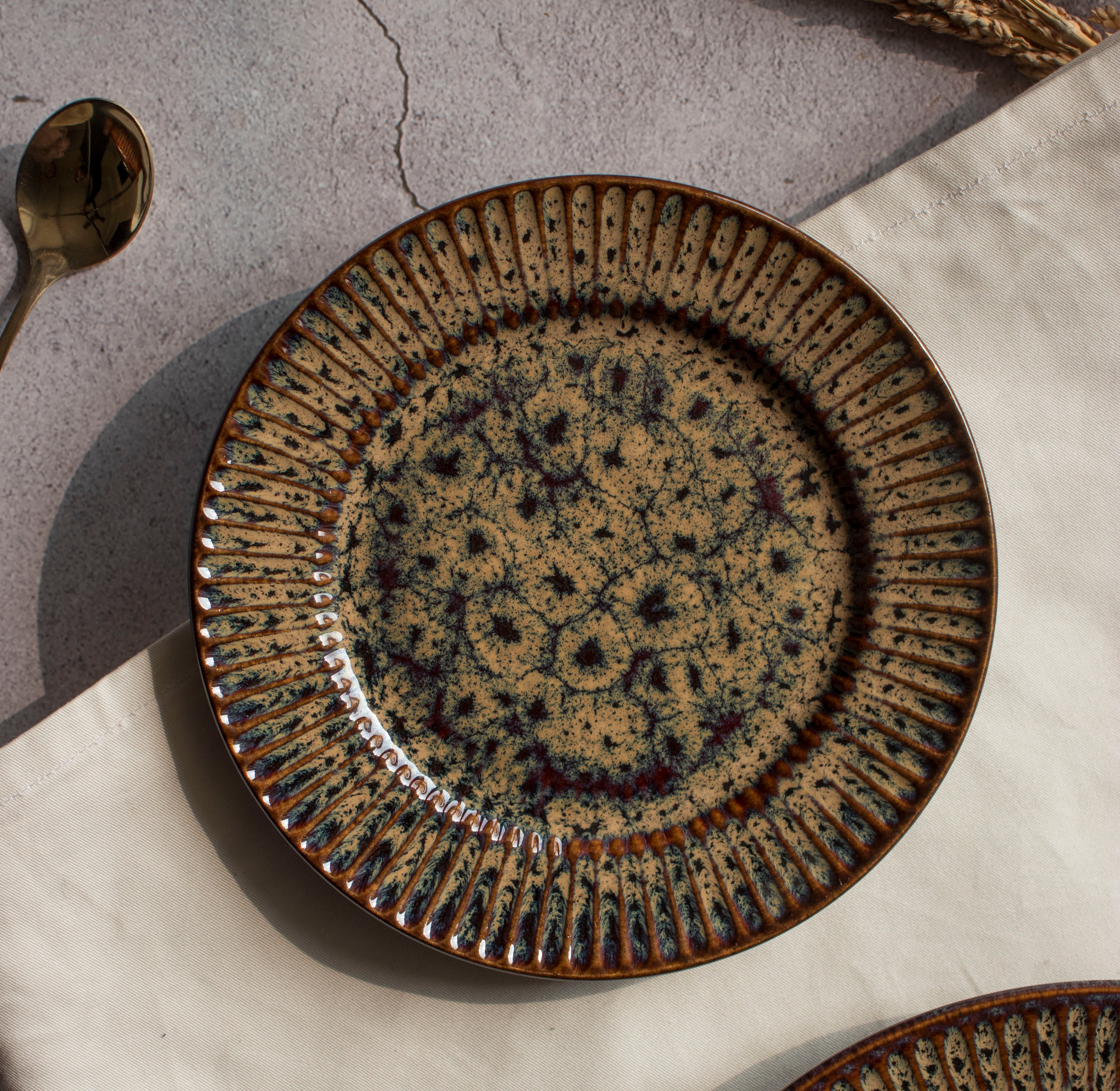 Mocha Quarter Plate