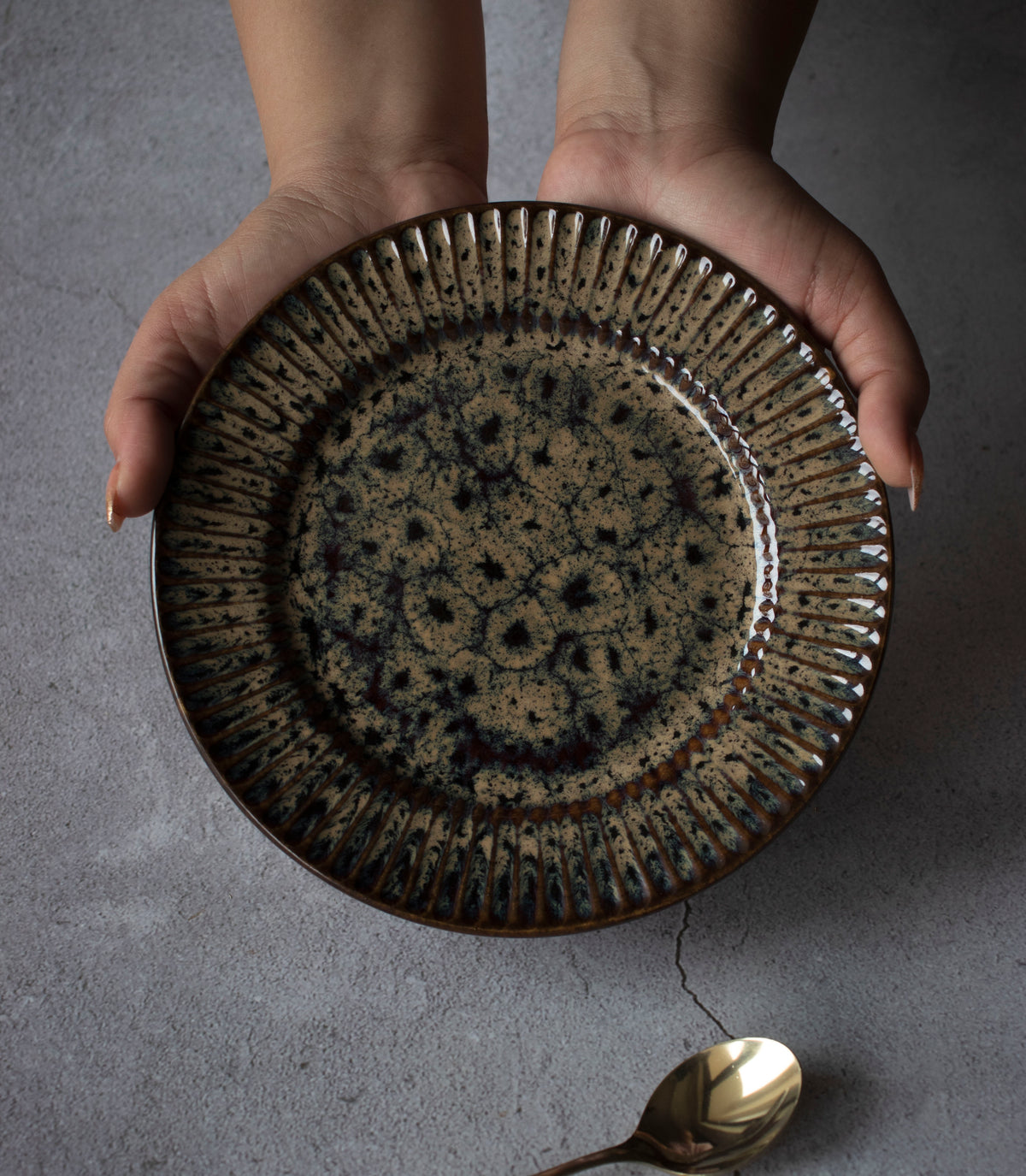 Mocha Quarter Plate