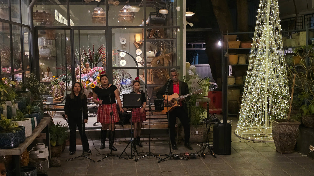 Christmas Carol Singing at Beruru, Lavelle