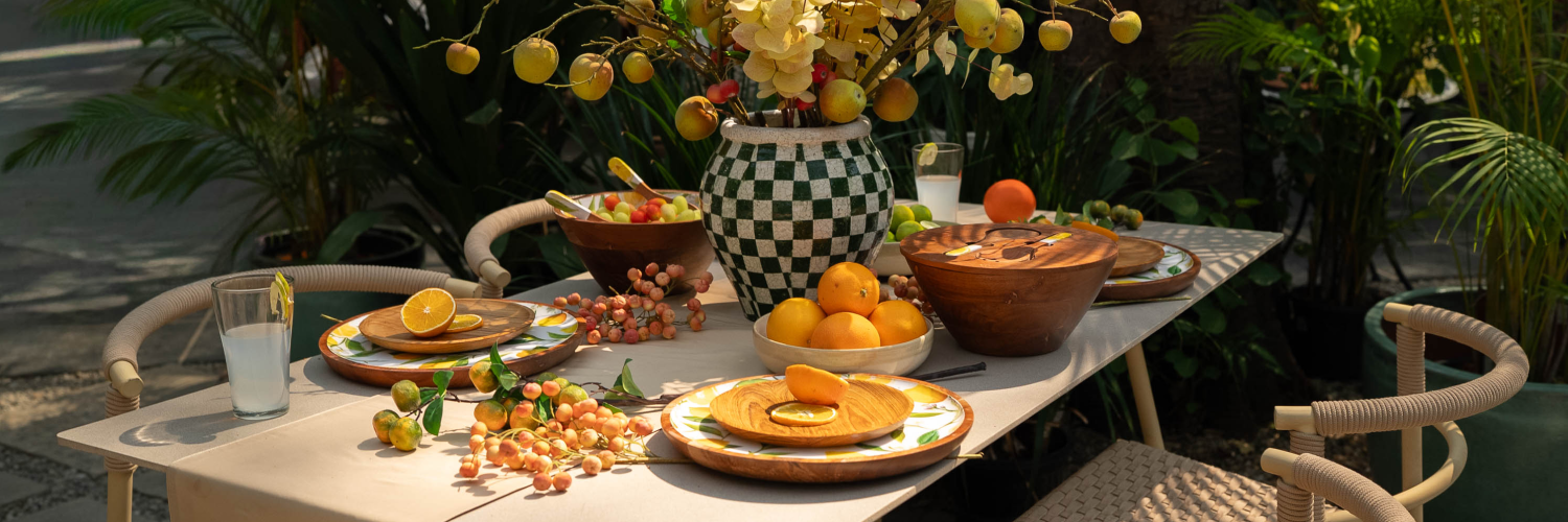 Table & Kitchen