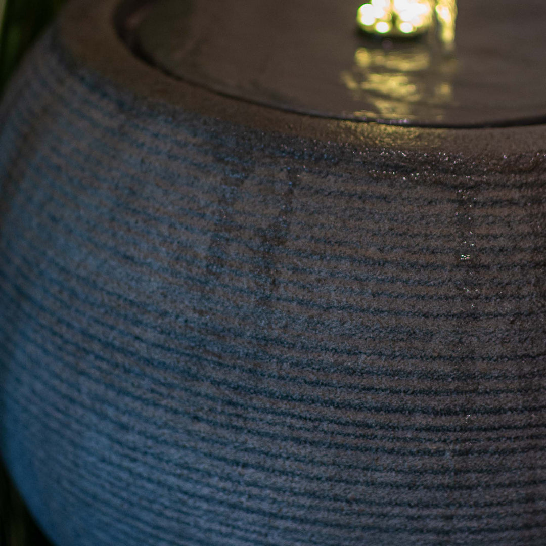 Grey Fountain (Medium)