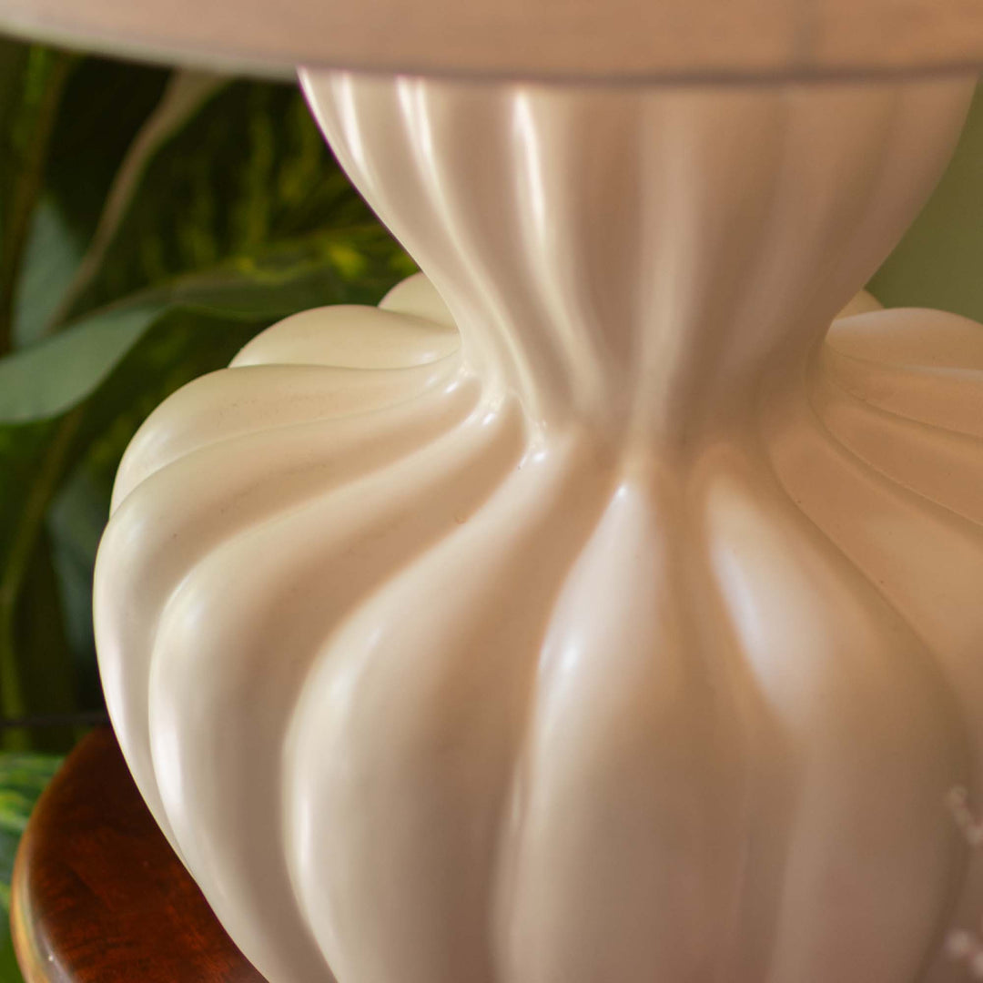 Ceramic Flower Base Table Lamp