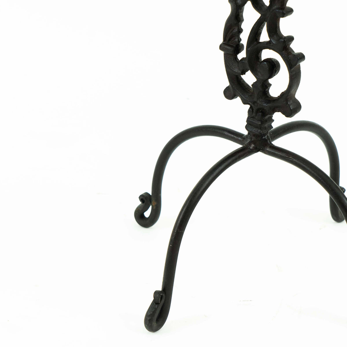 Cast iron candle holder