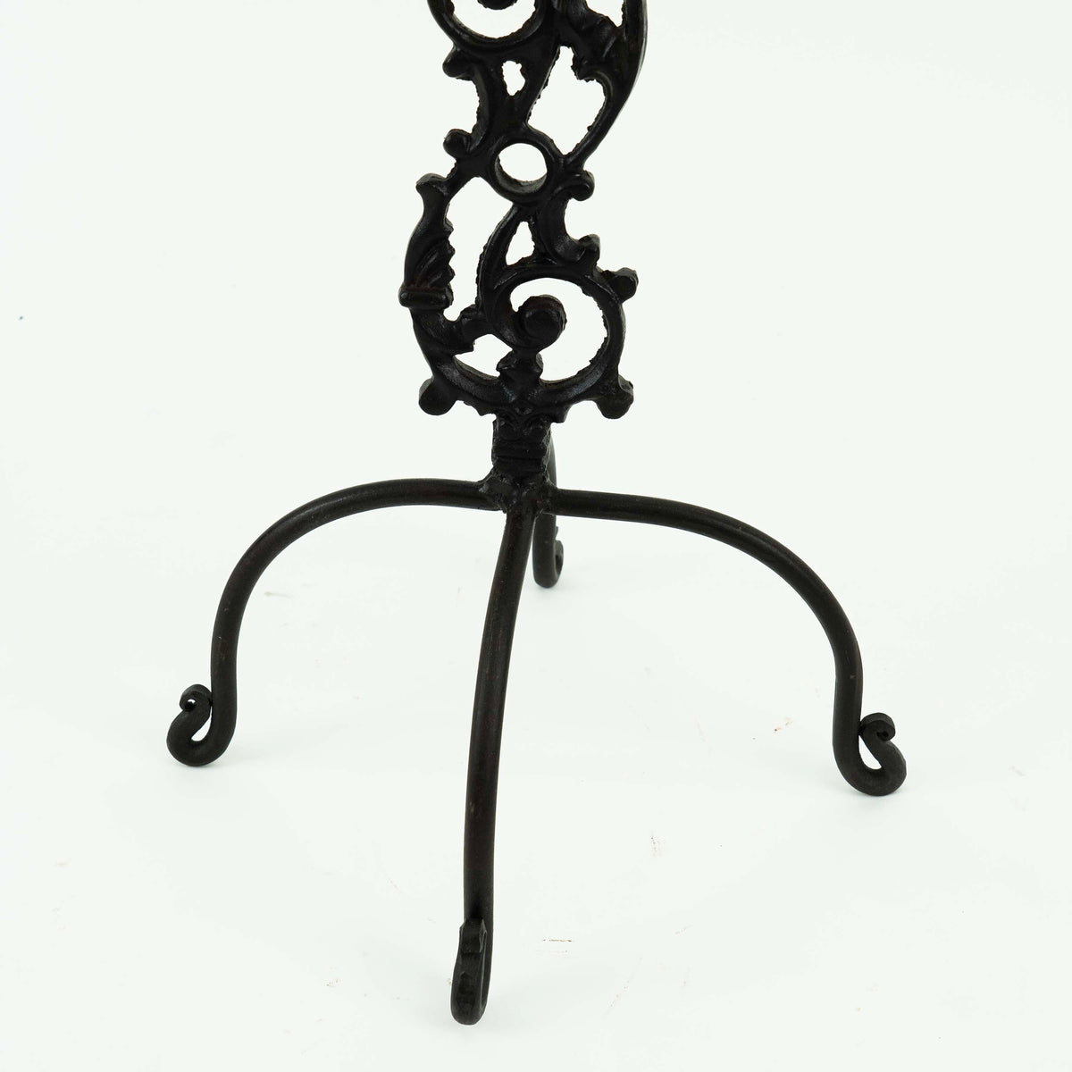 Cast iron candle holder