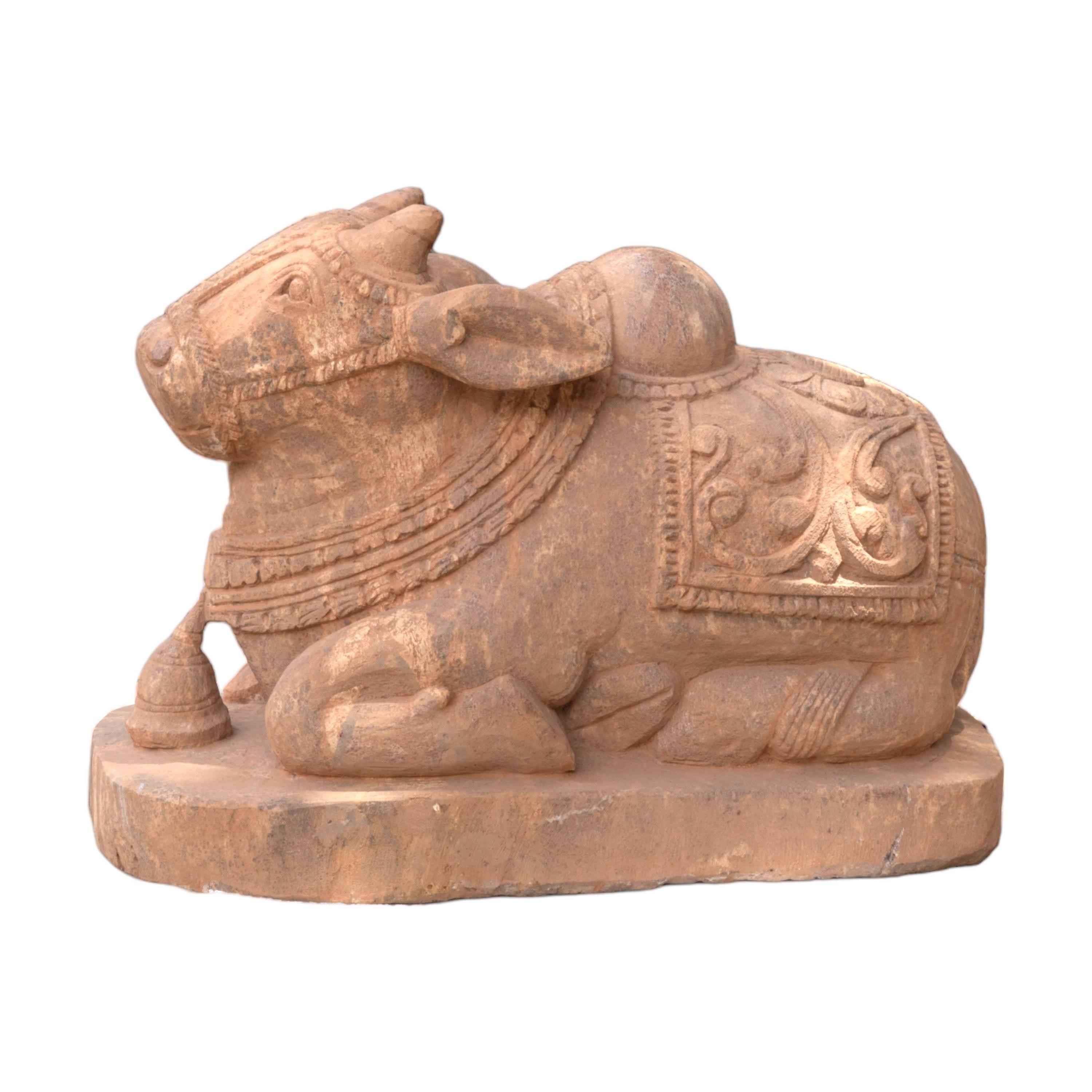 Nandi Statue