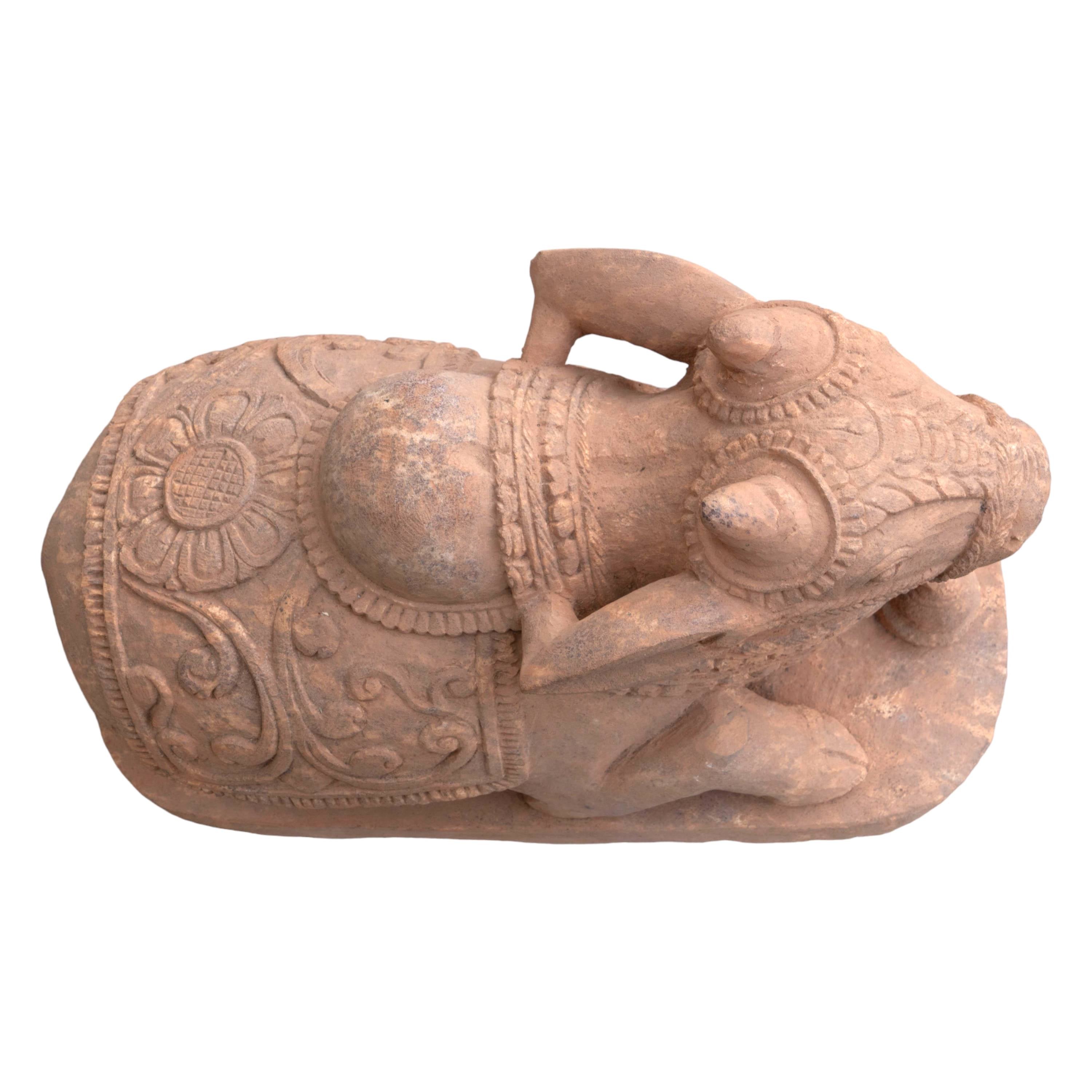 Nandi Statue