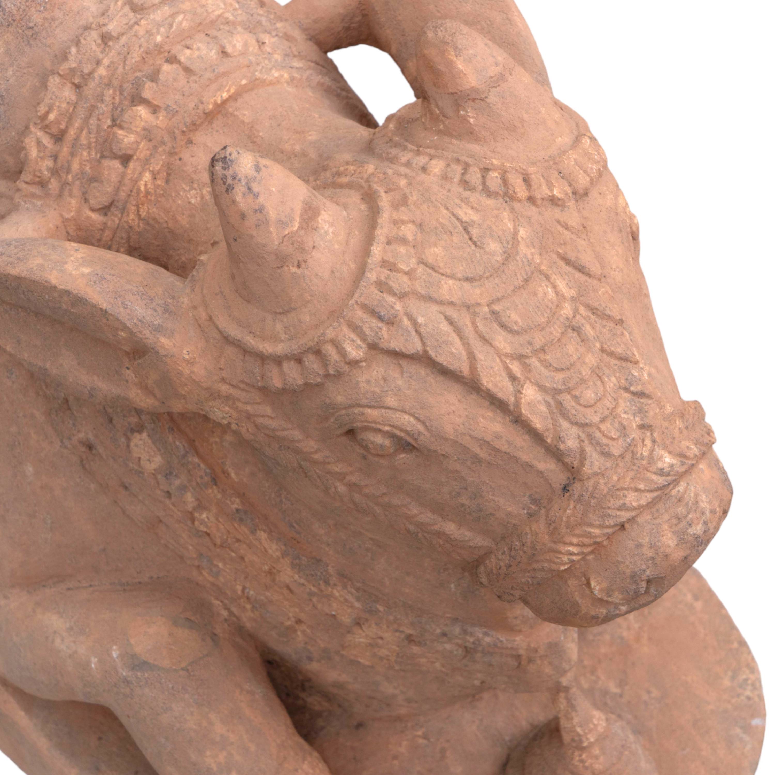 Nandi Statue
