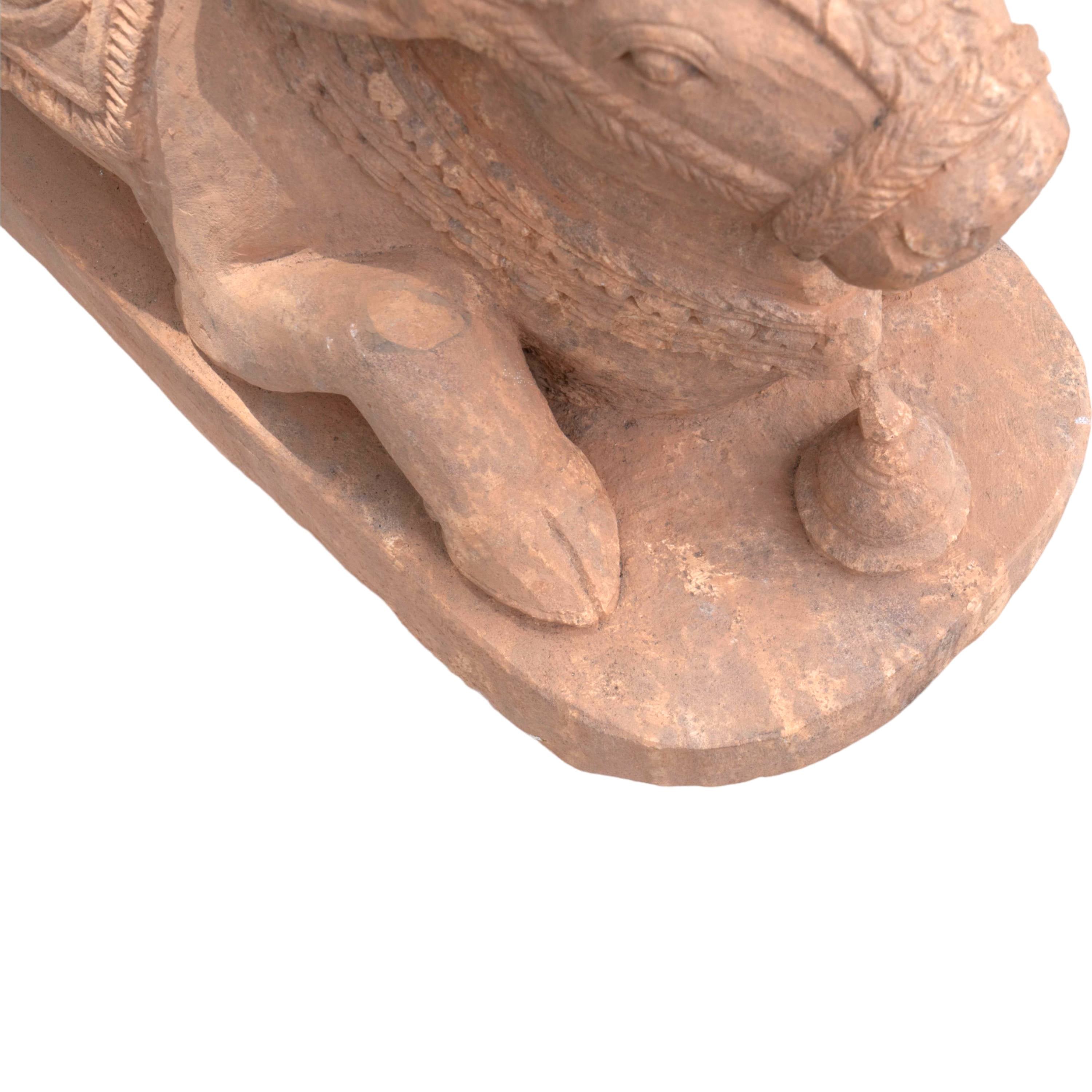 Nandi Statue