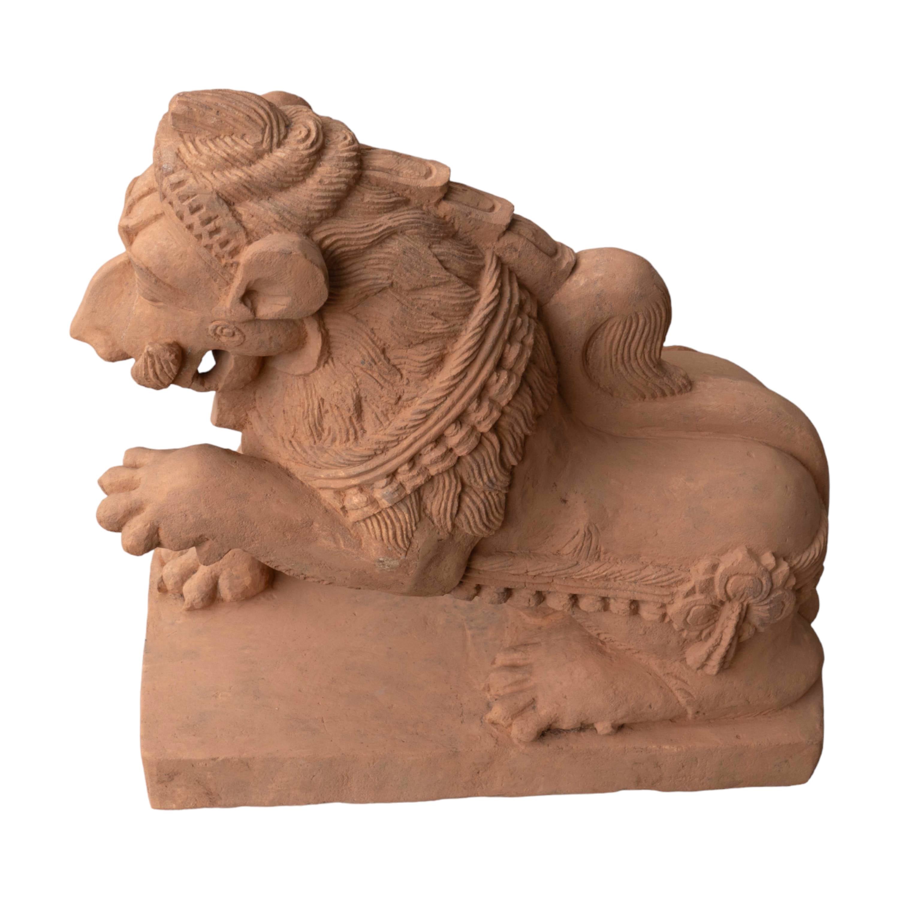Rajasi Simha Sculpture