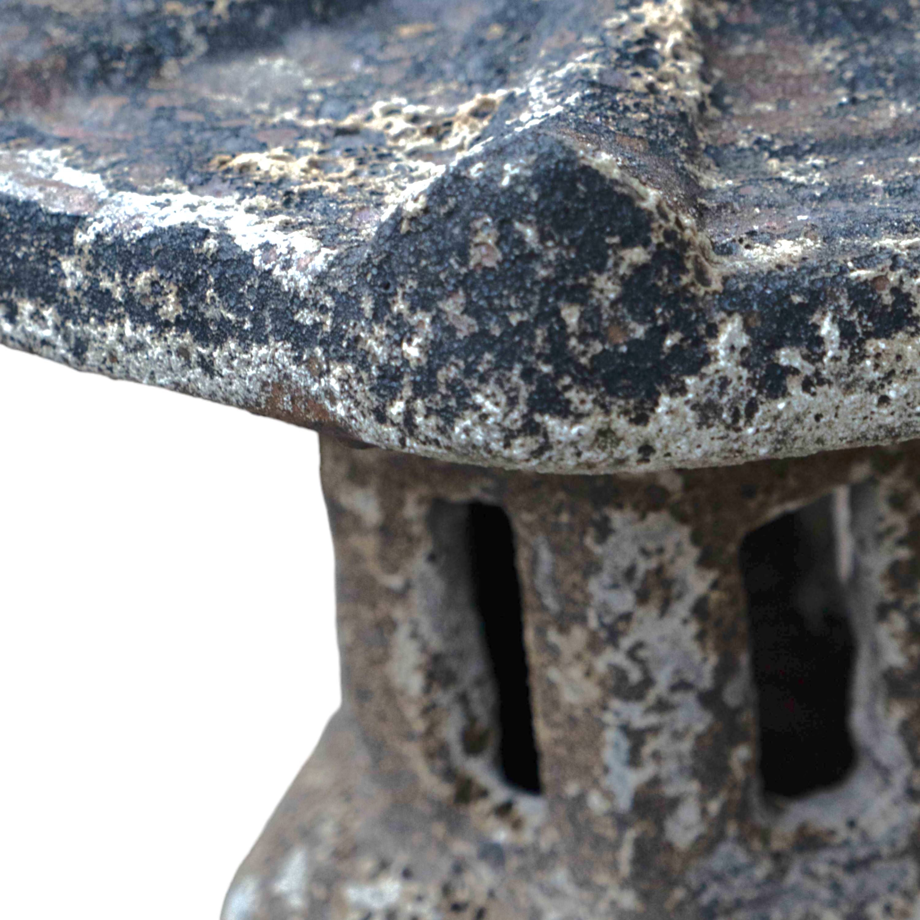 Garden Pagoda Lamp
