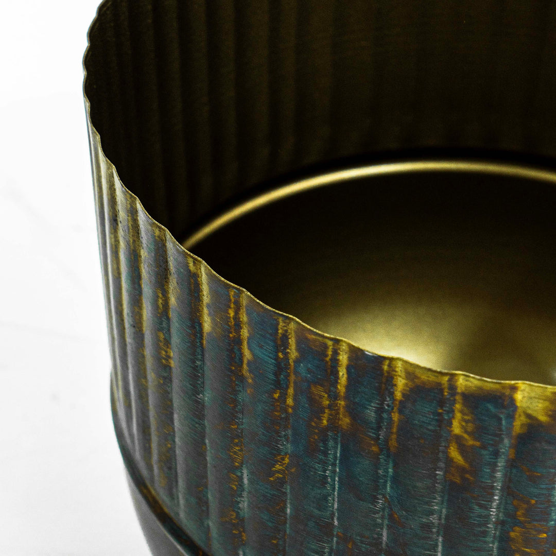 Half Fluted Fire Brass Pot