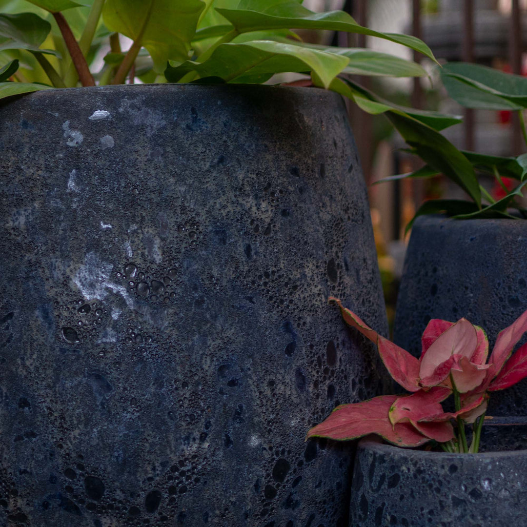 Round Glaze Bubble Blue Pot