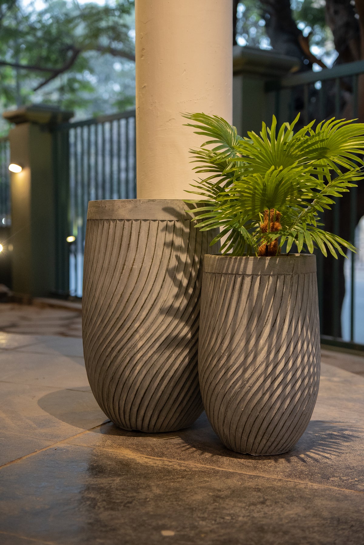 TUTU WAVES PLANTER