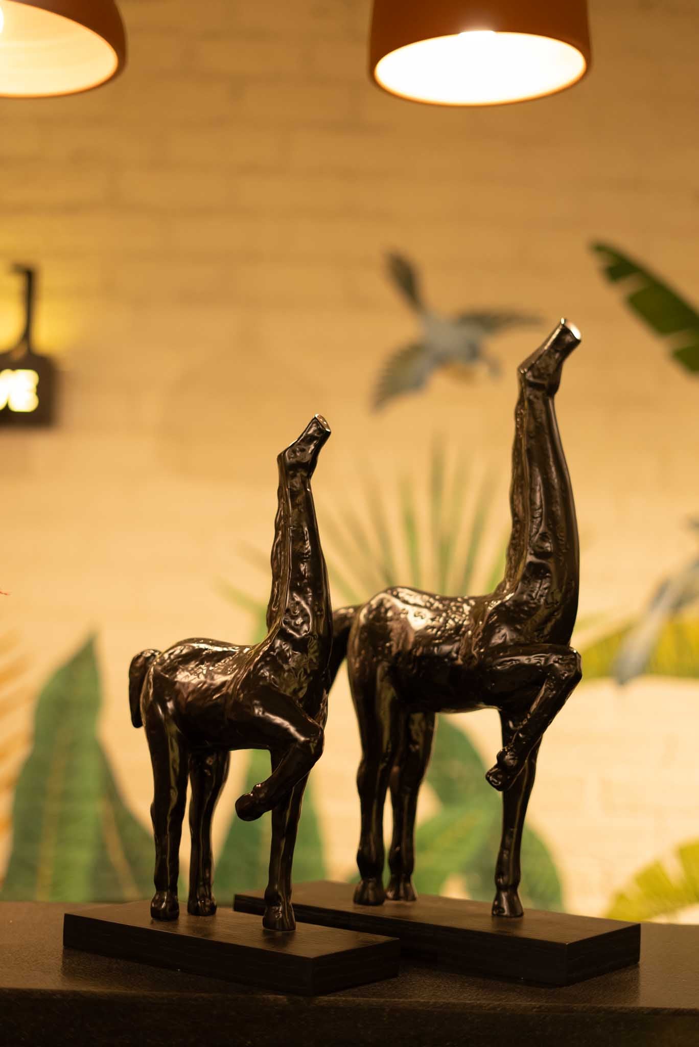 Polyresin Horse With Stand