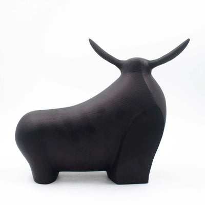 Charcoal Black Bull Cast