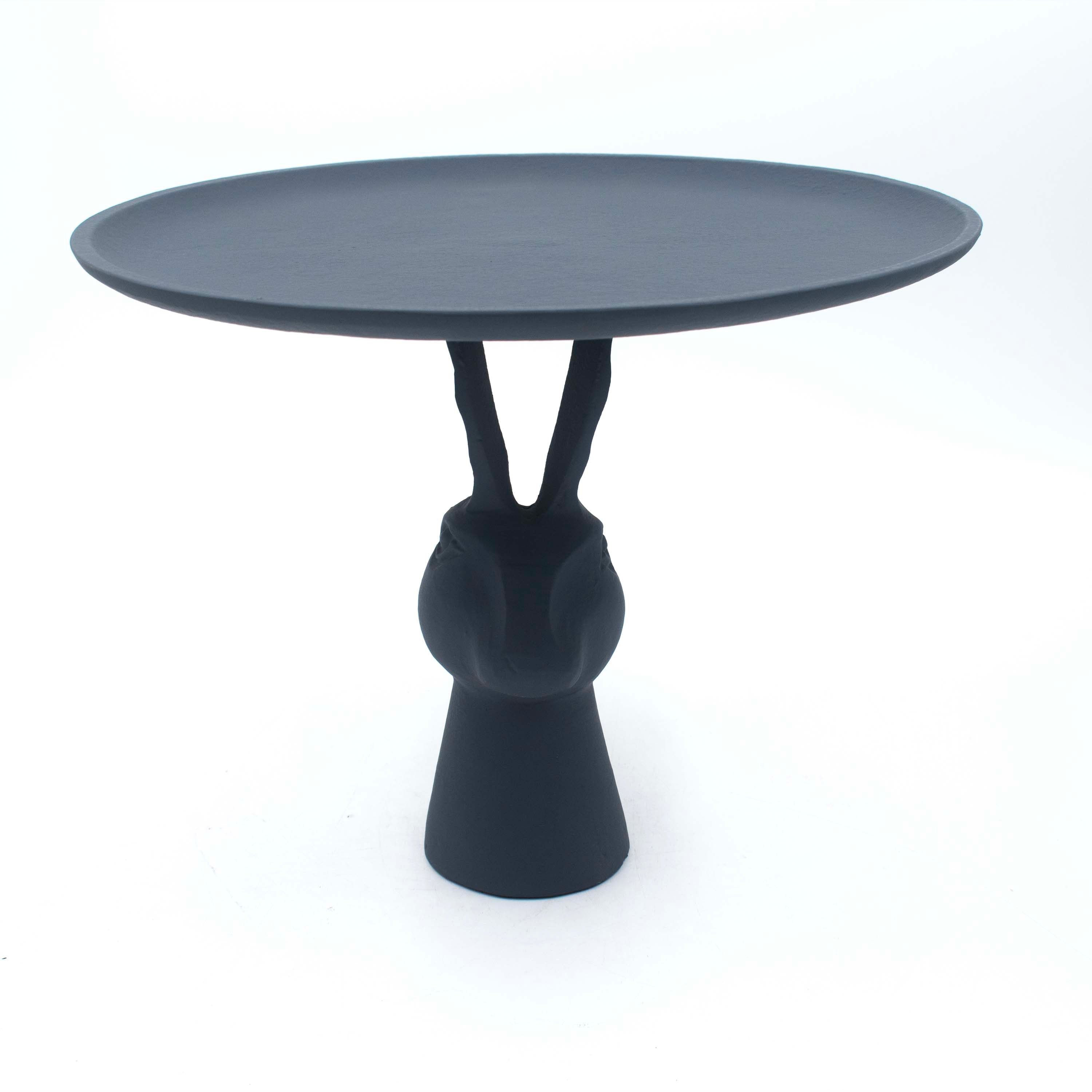Bunny Ears Round Decor Stand