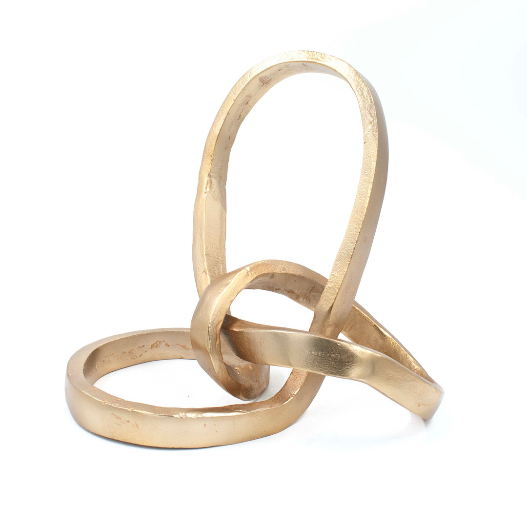 Interlinked Table Decor