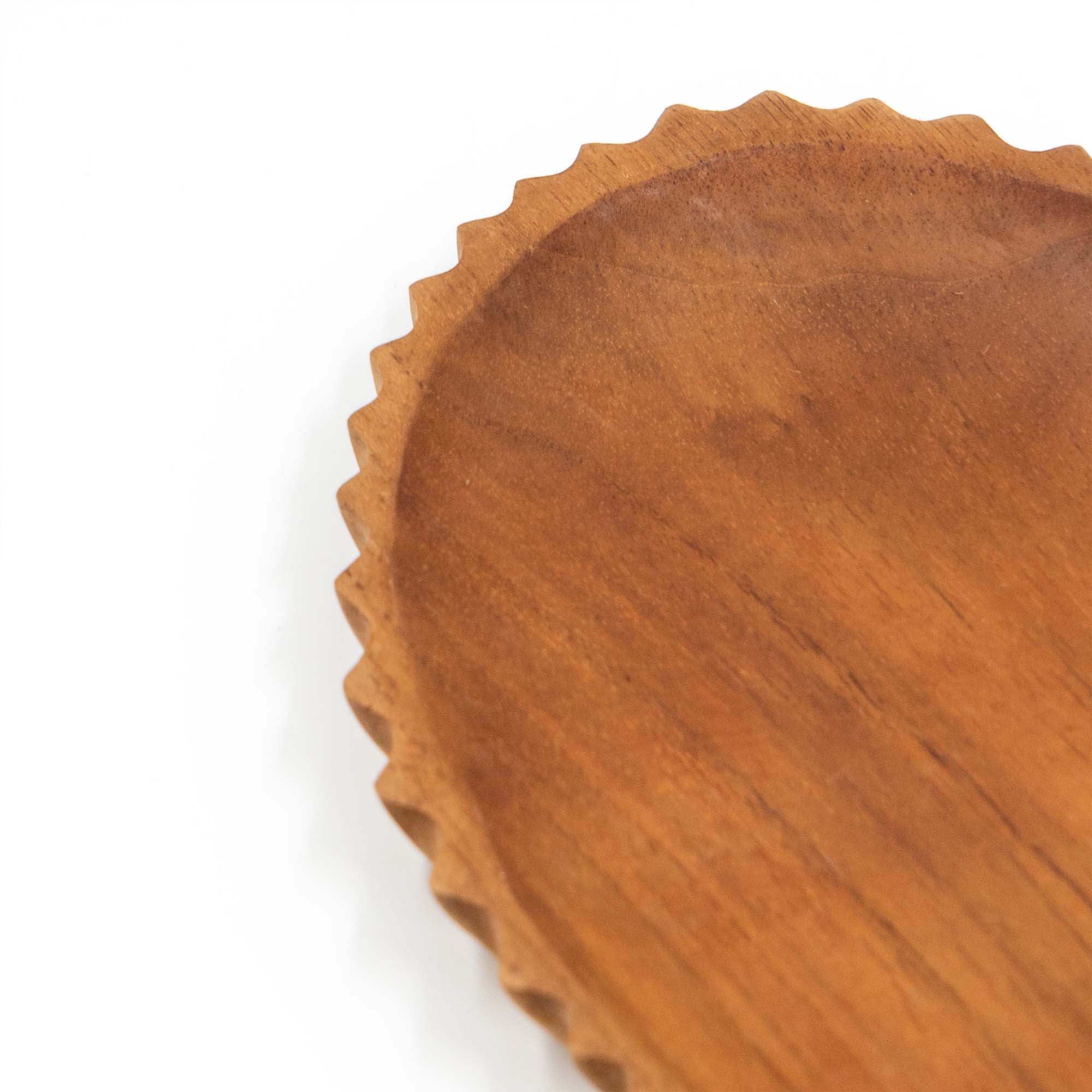 Yarah Teak Wood Zig-Zag Edge Platter