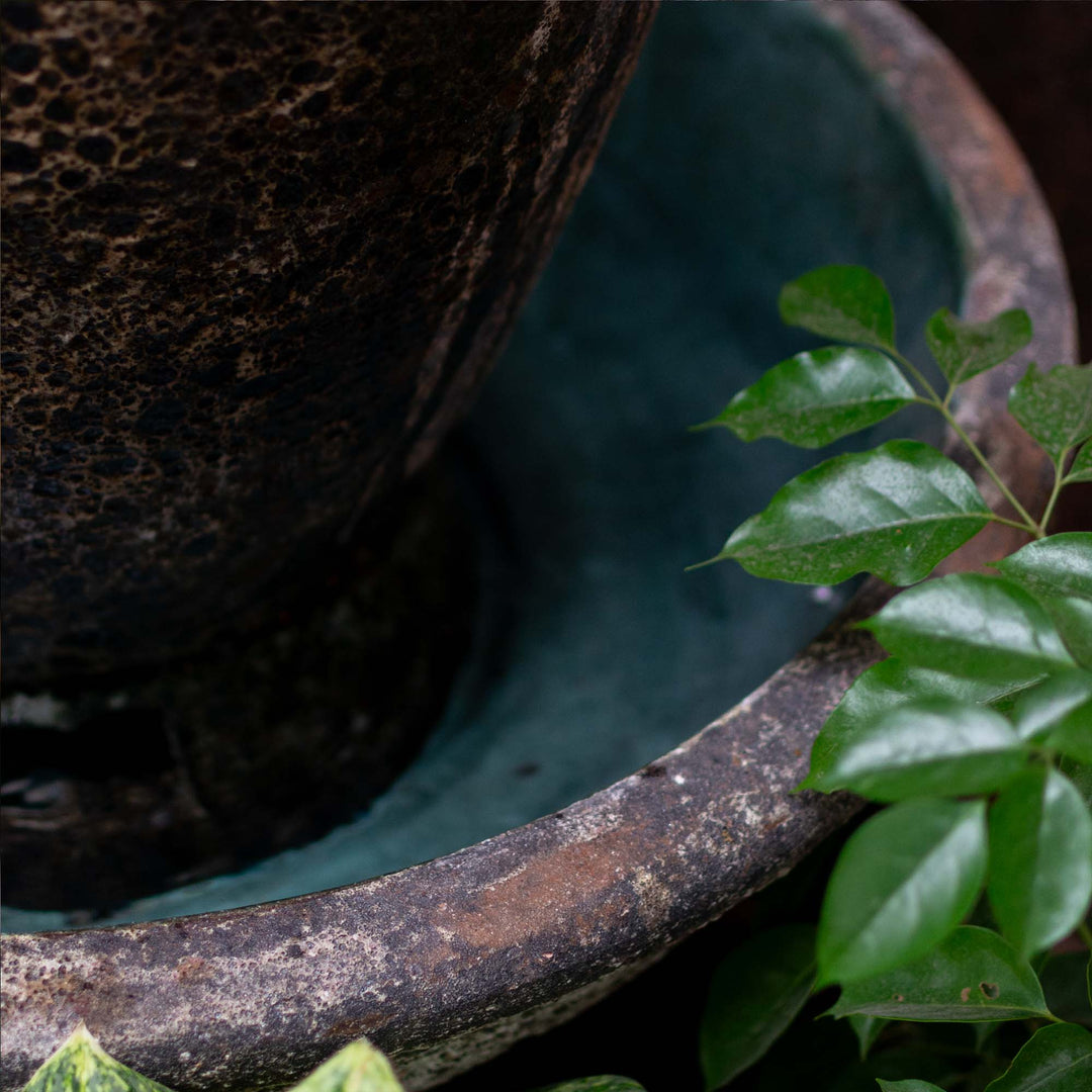 Ceramic Wide Fountain With Base
