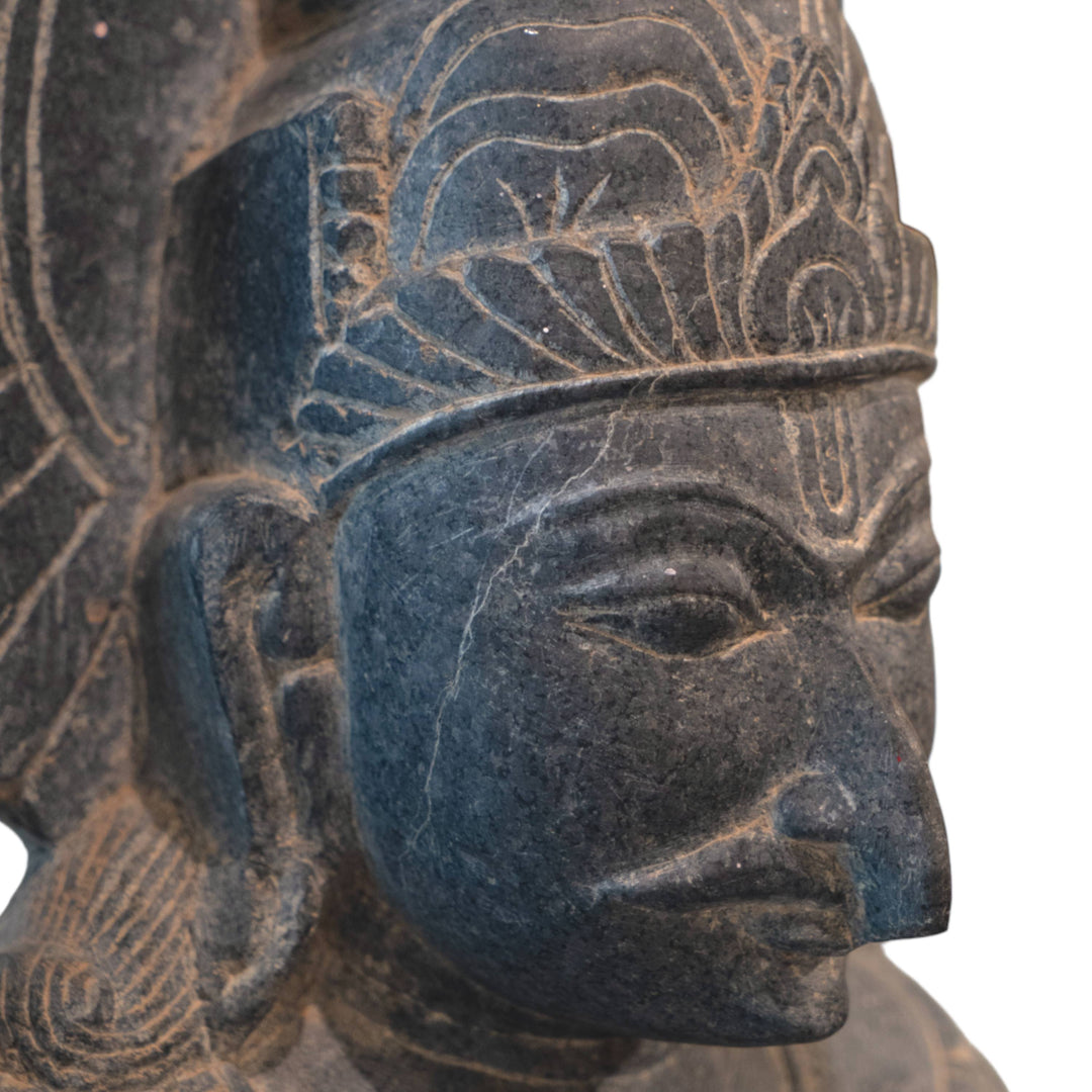 GARUDA SITTING