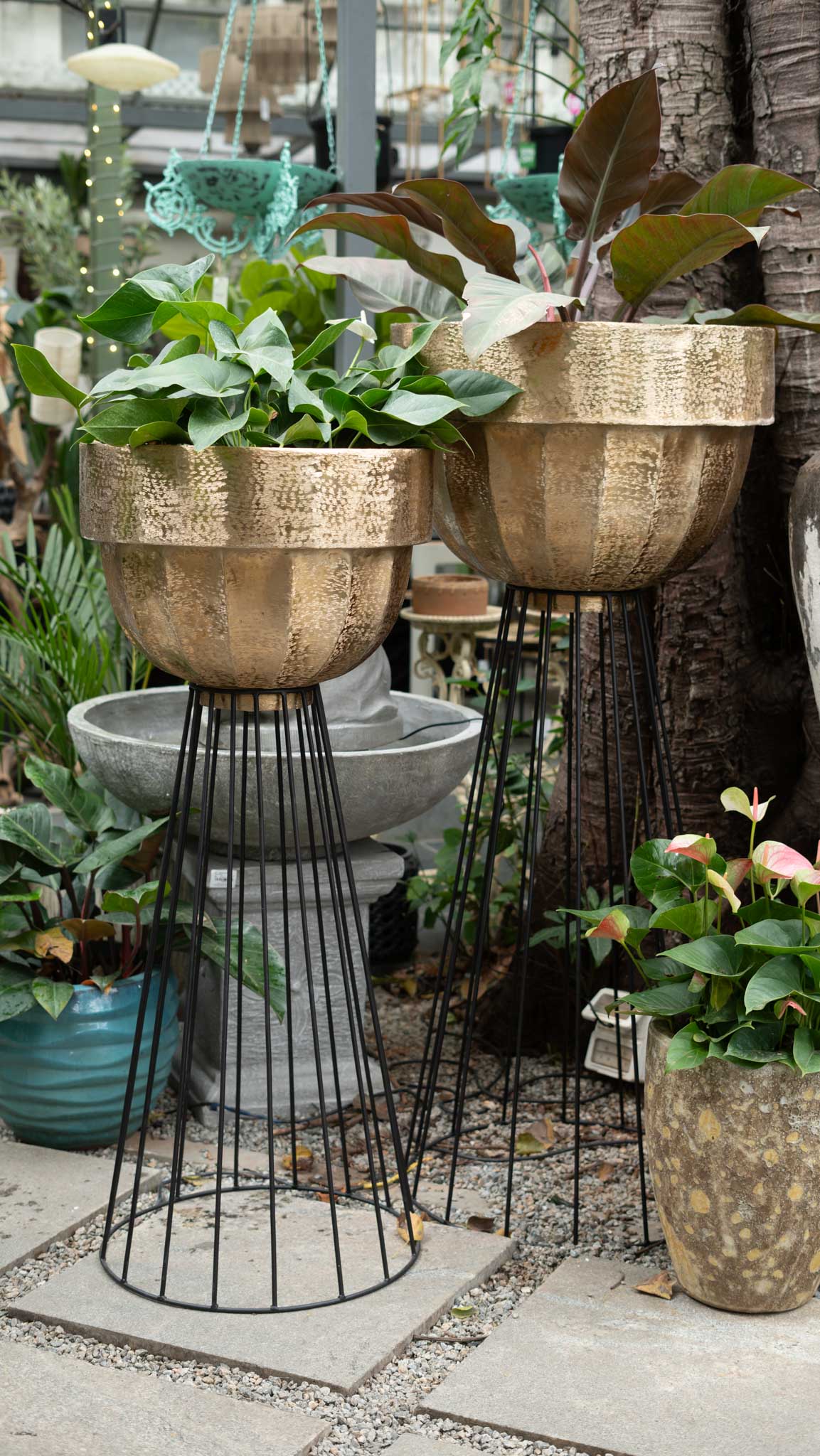 Planter With Iron Stand