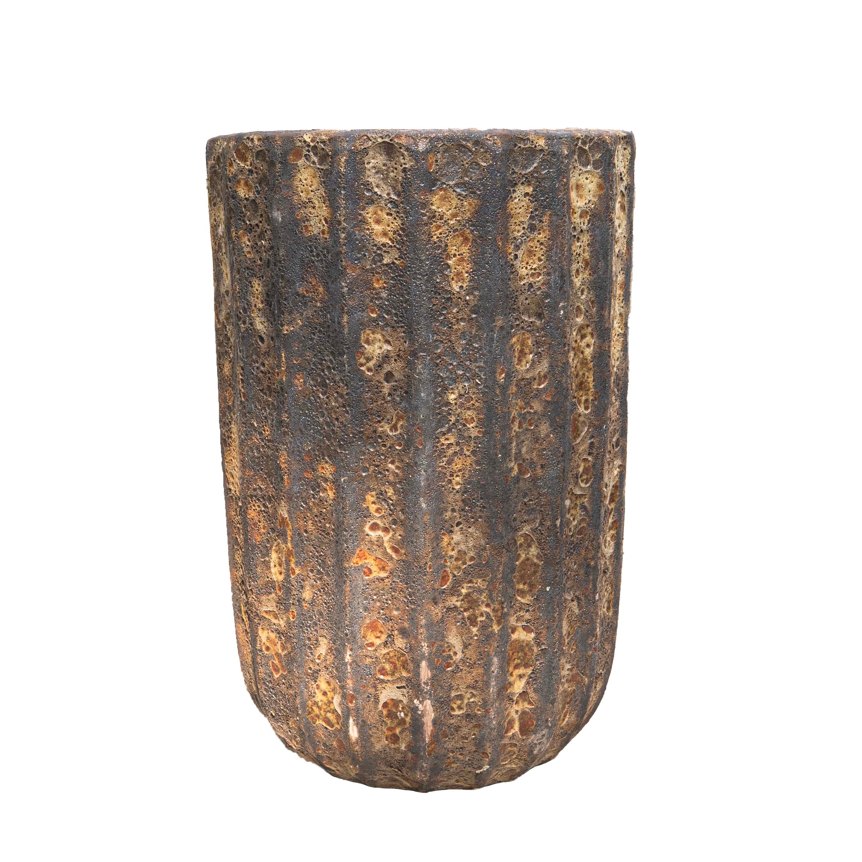 Obsidian Pot