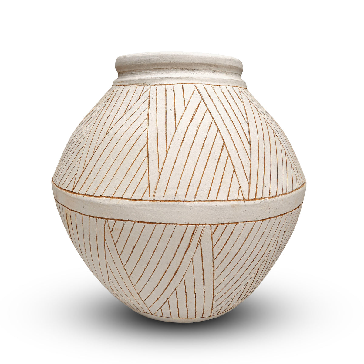 RUSTIC CLAY ROUND POT