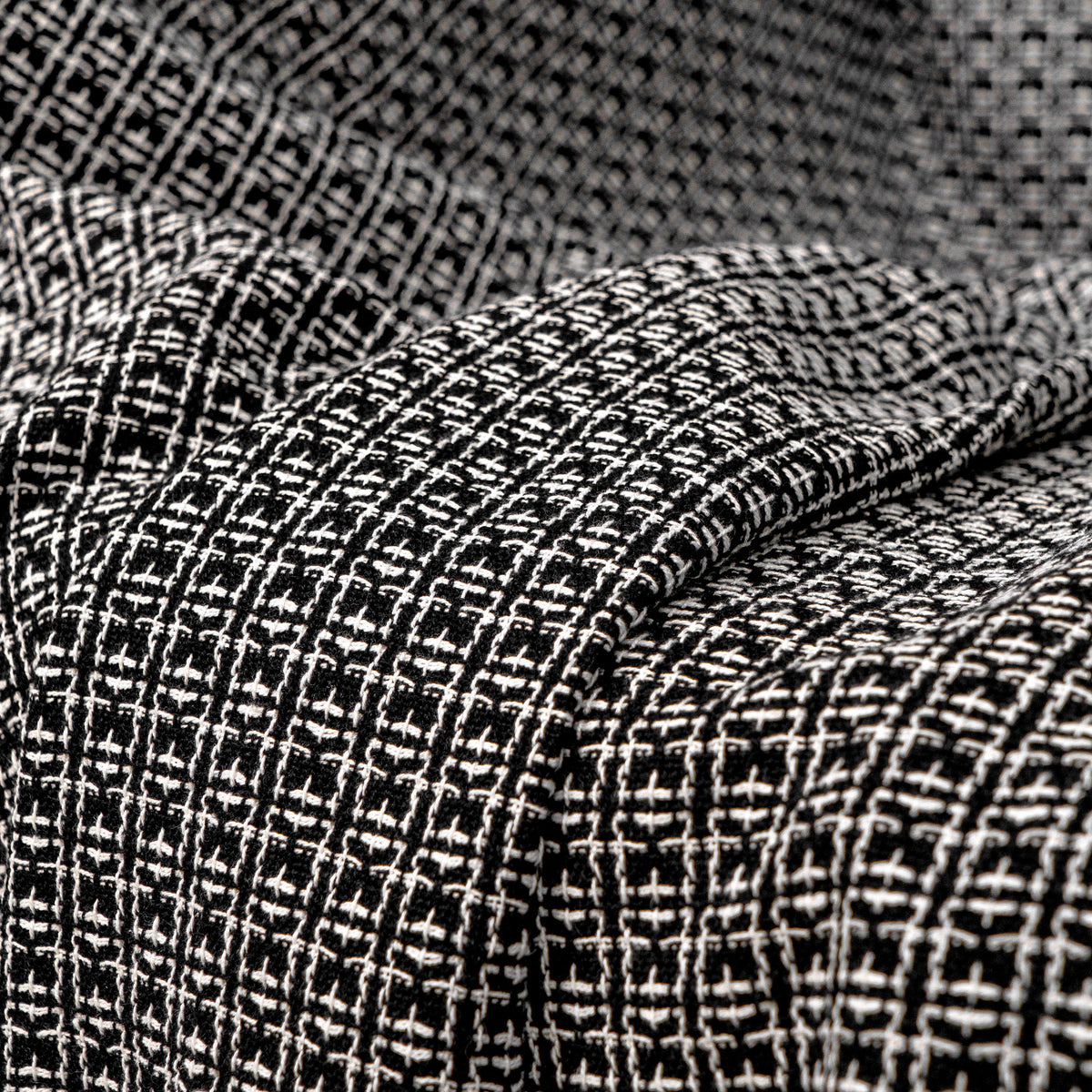 TWEED THROWS
