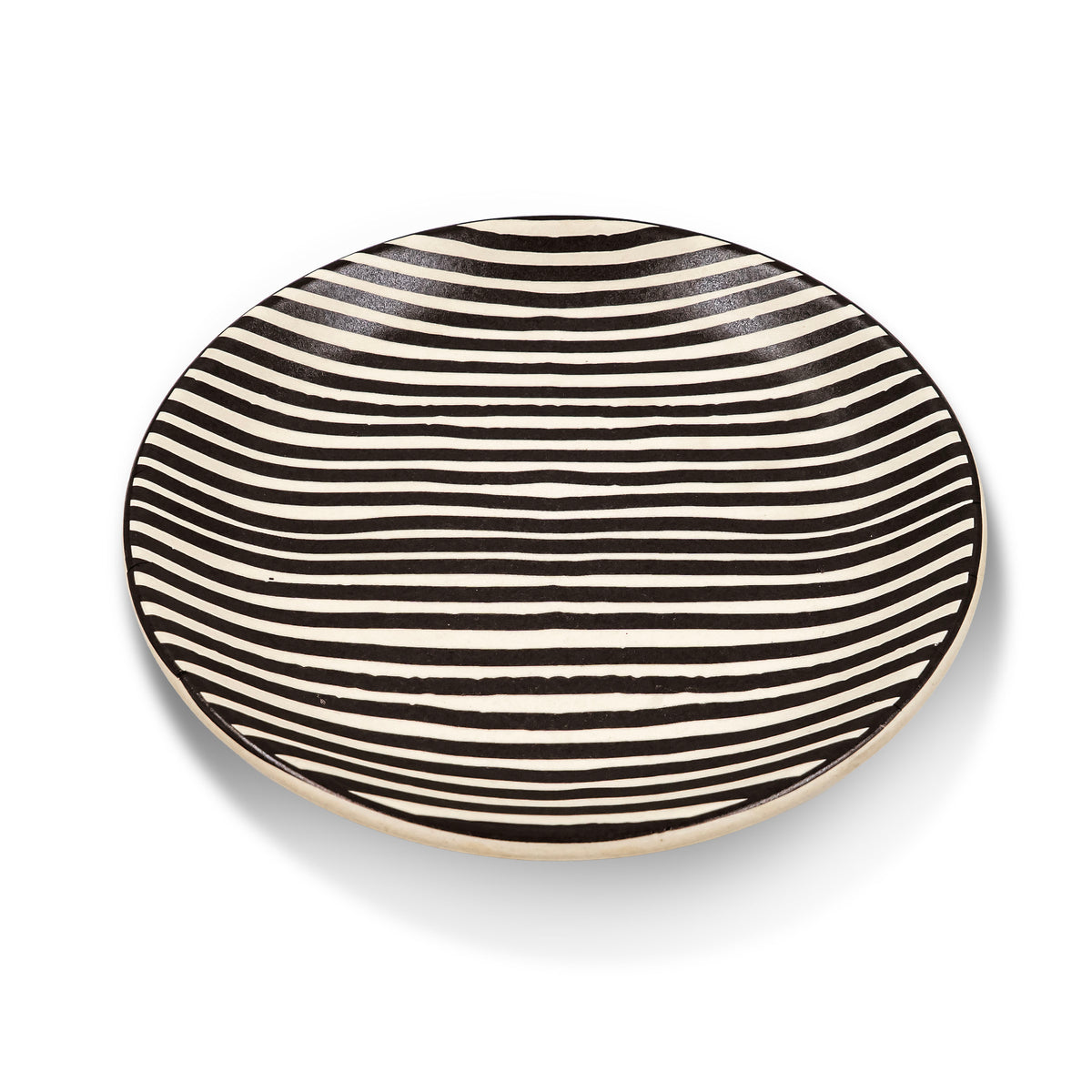 BLACK STRIPE DINNER PLATES