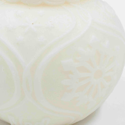 Iris White Christmas Candle