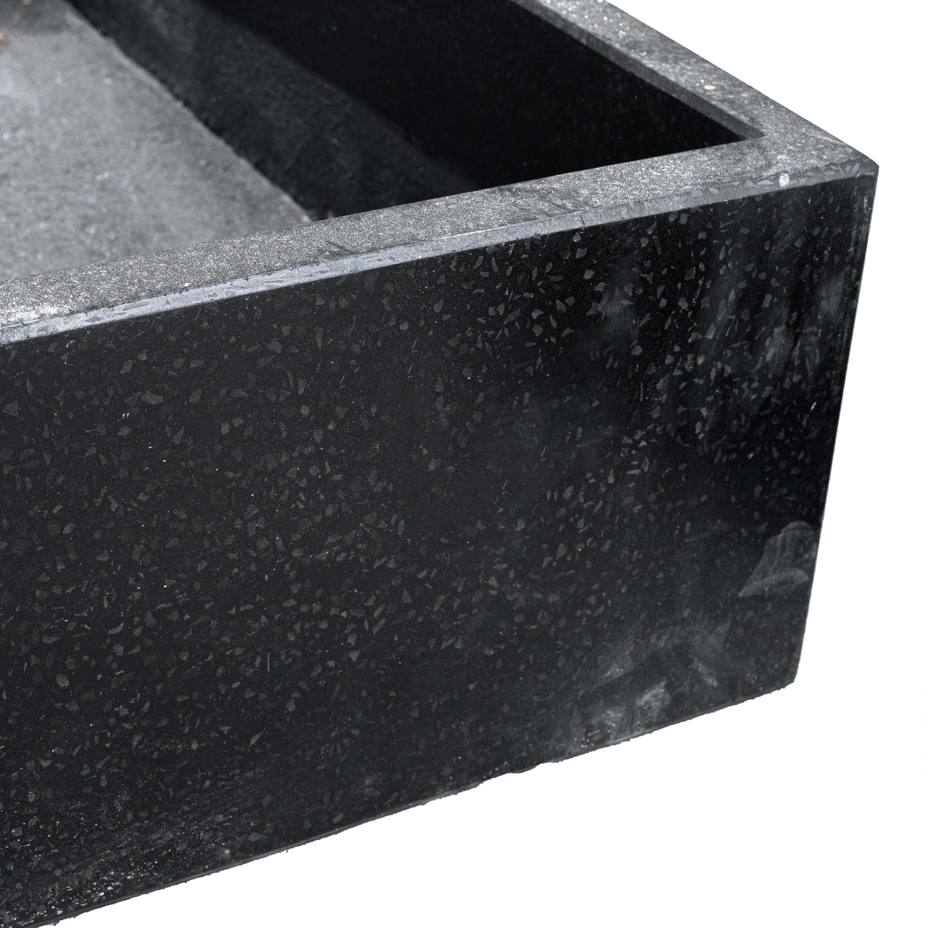 TERRAZZO POND BASE