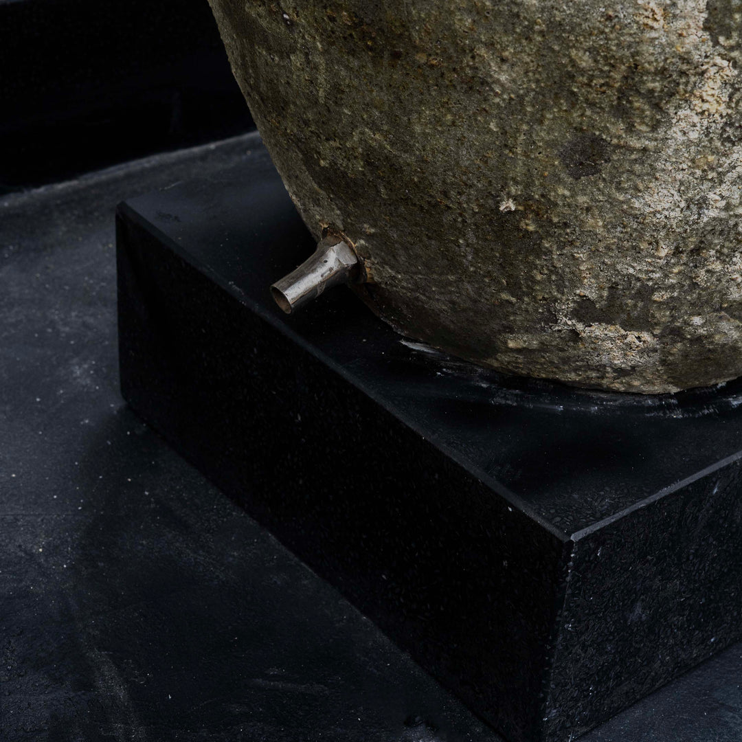 ROMAN JAR & PIPE