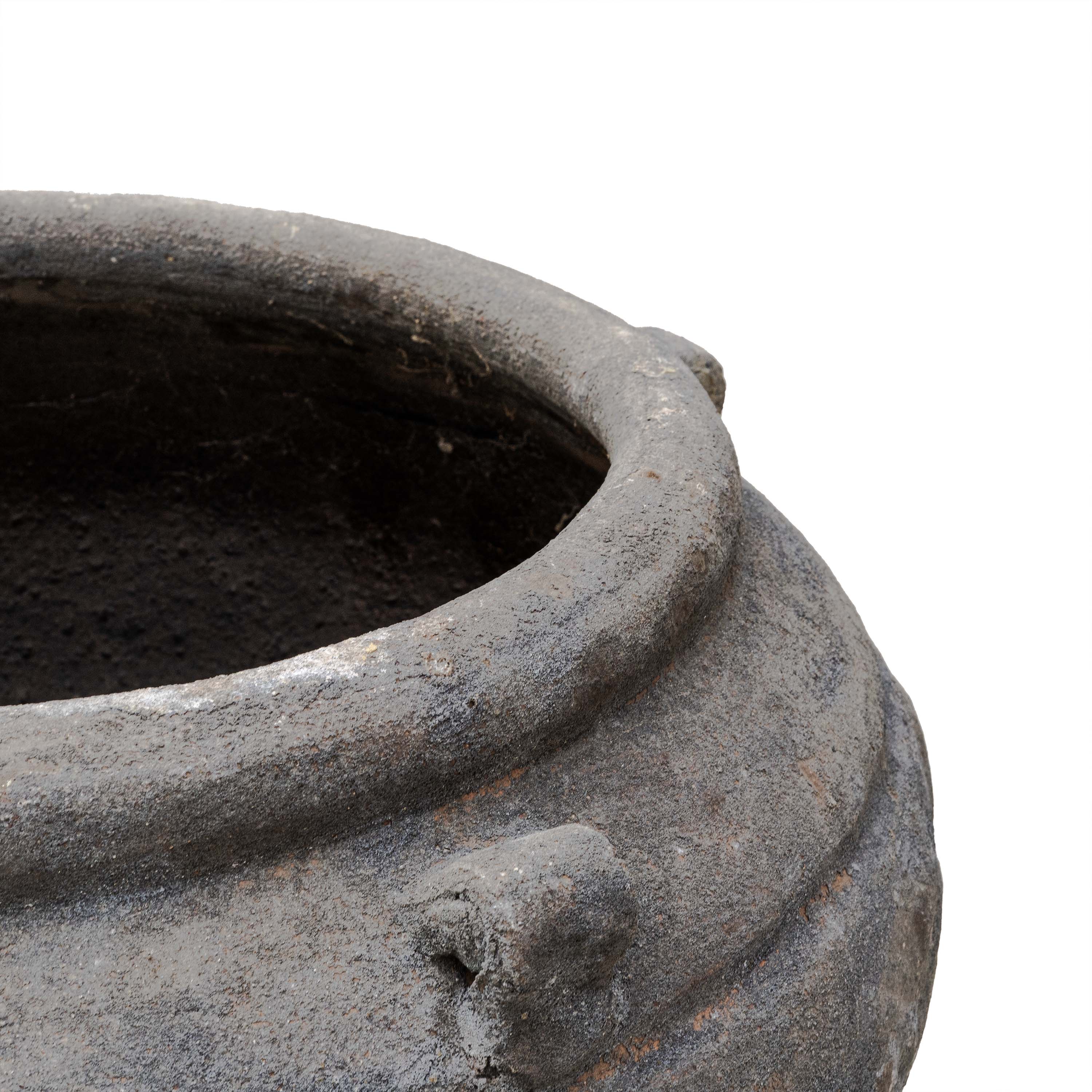 GARLAND URN