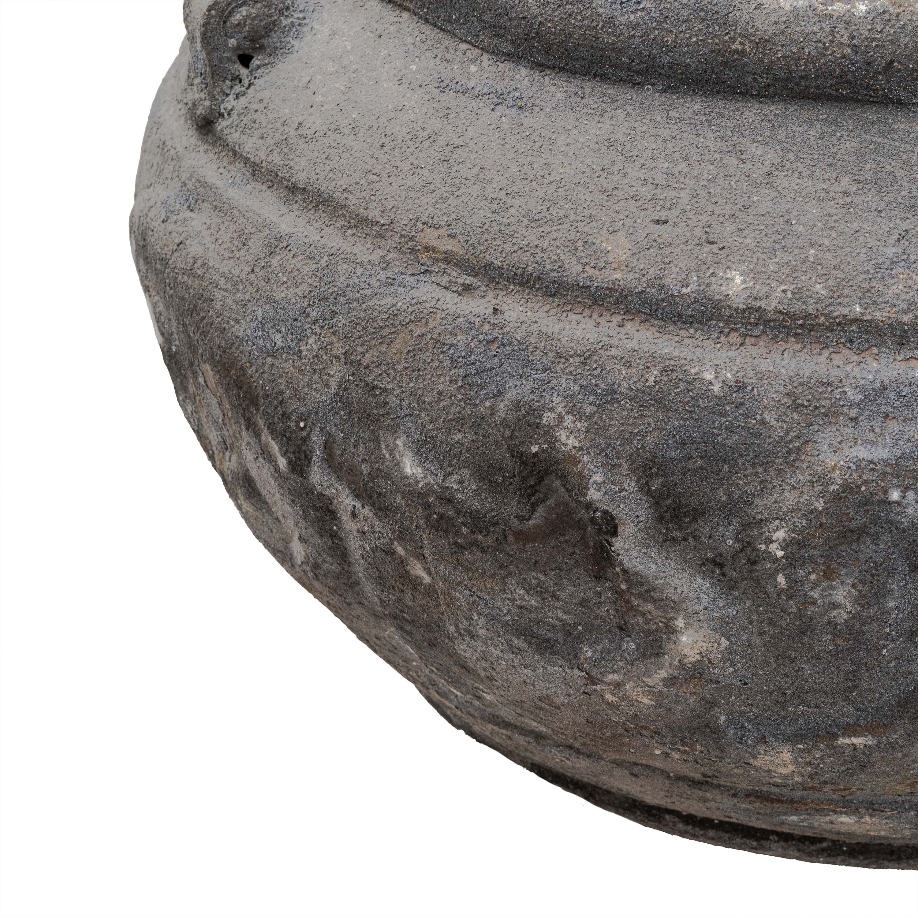 GARLAND URN